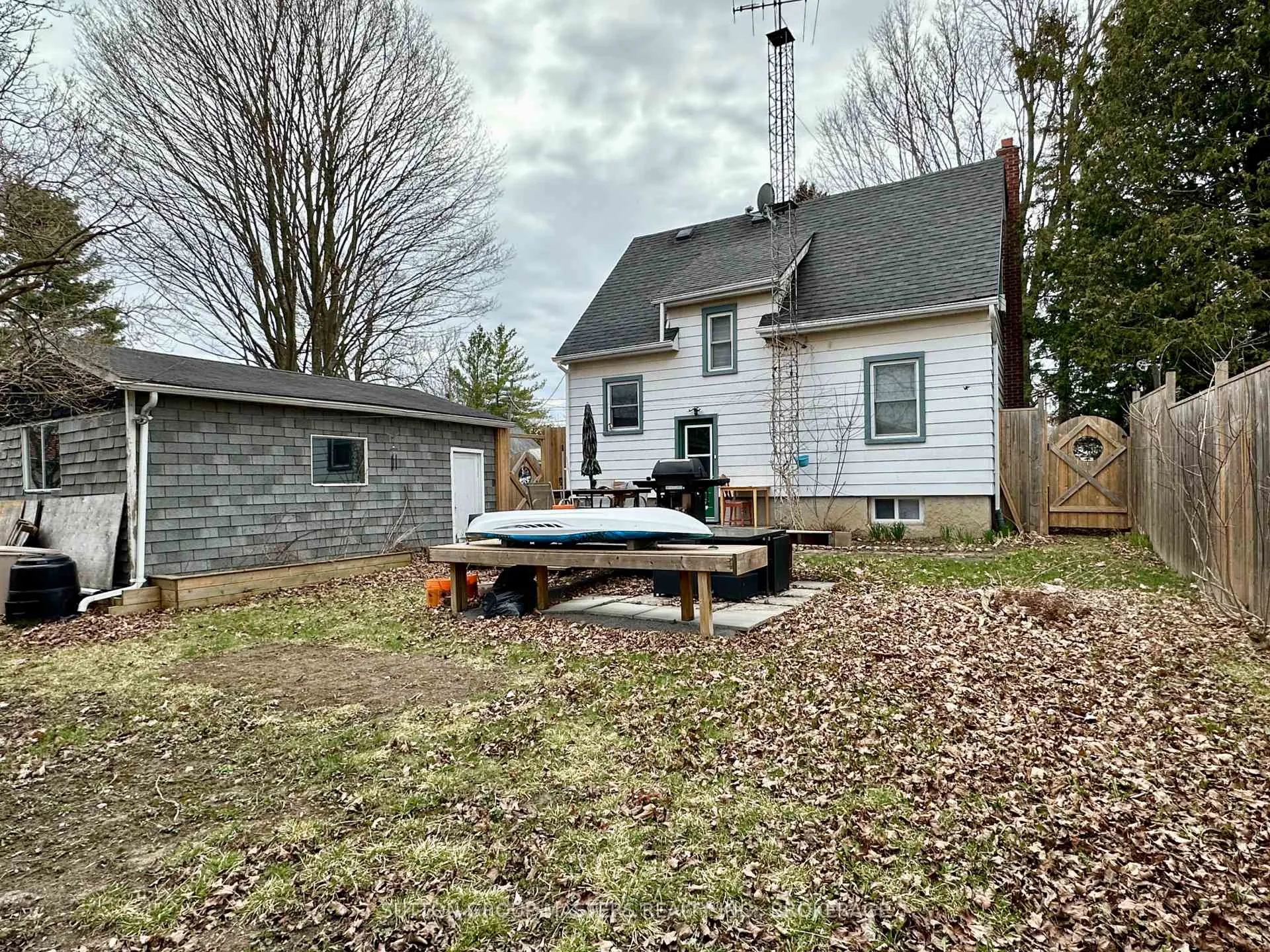 Photo 32 of 1668 Victoria Street, Kingston, South of Taylor-Kidd Blvd — HOMEH
