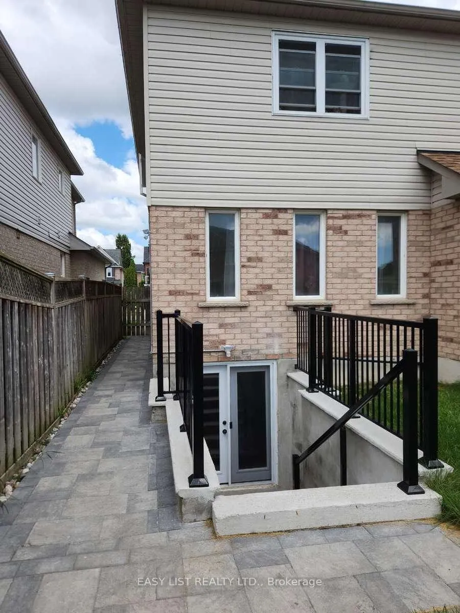 Photo 64 of 222 Sprucewood Crescent, Clarington, Bowmanville — HOMEH