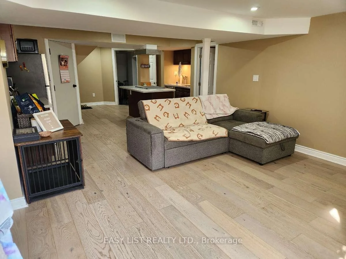 Photo 26 of 222 Sprucewood Crescent, Clarington, Bowmanville — HOMEH