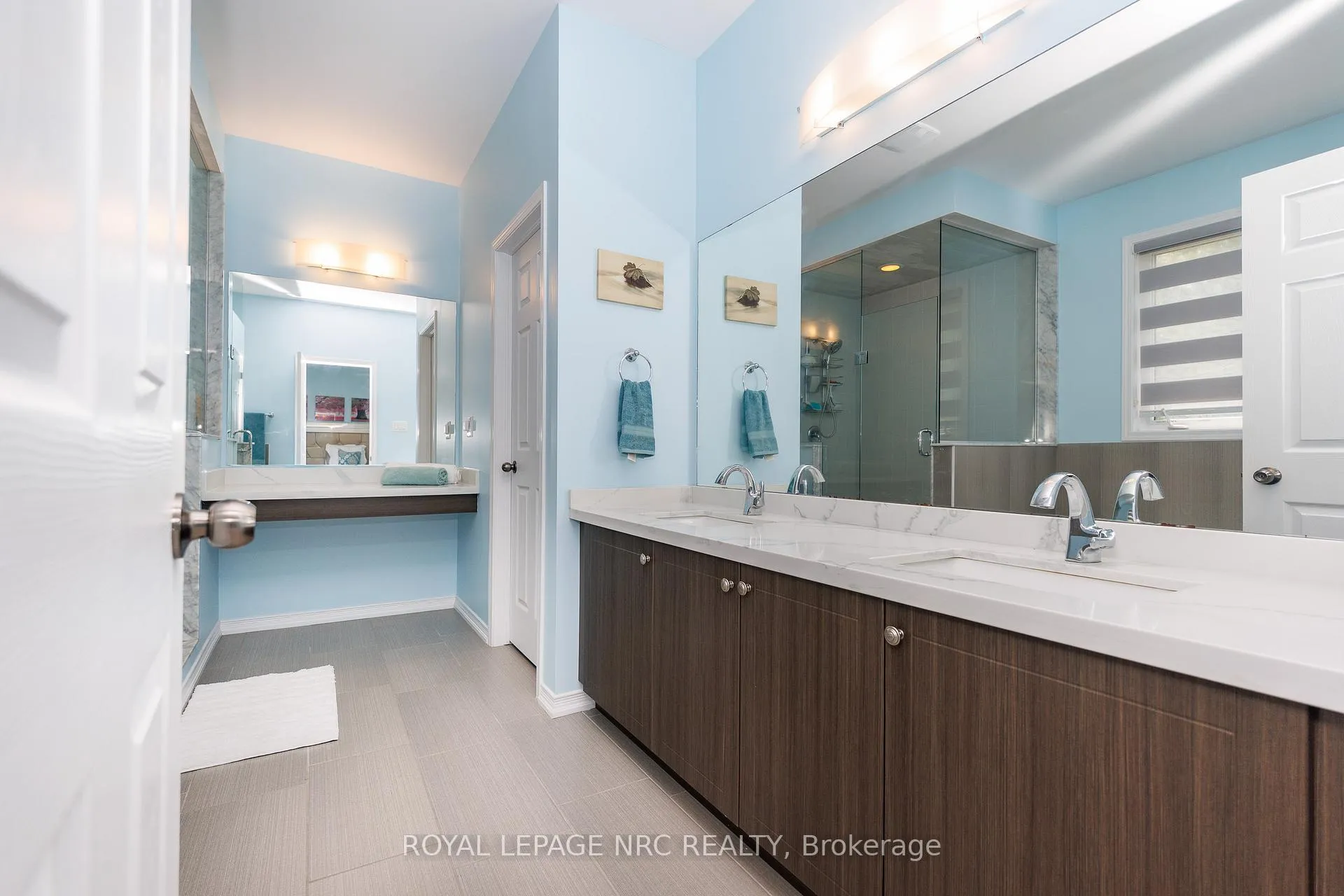 Photo 20 of 8002 Hackbery Trail, Niagara Falls, Brown — HOMEH
