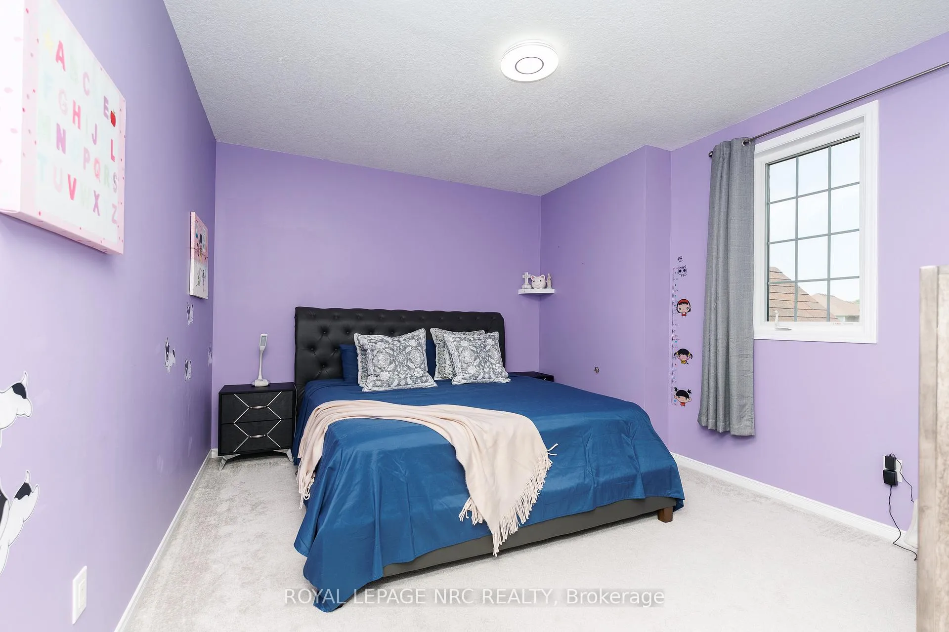 Photo 26 of 8002 Hackbery Trail, Niagara Falls, Brown — HOMEH