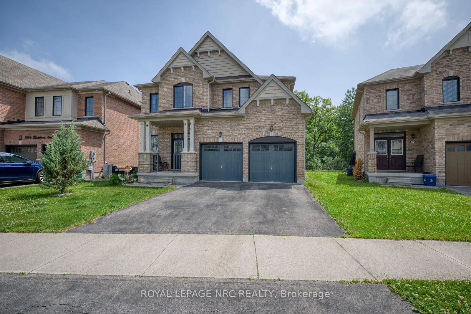 Photo 48 of 8002 Hackbery Trail, Niagara Falls, Brown — HOMEH
