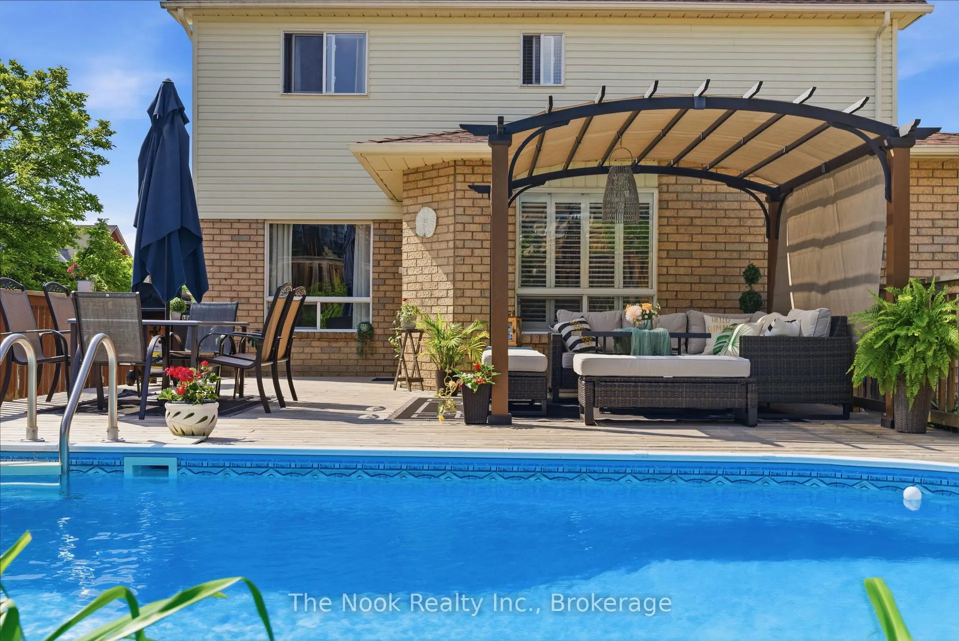 Photo 42 of 2 Ireland Street, Clarington, Bowmanville — HOMEH