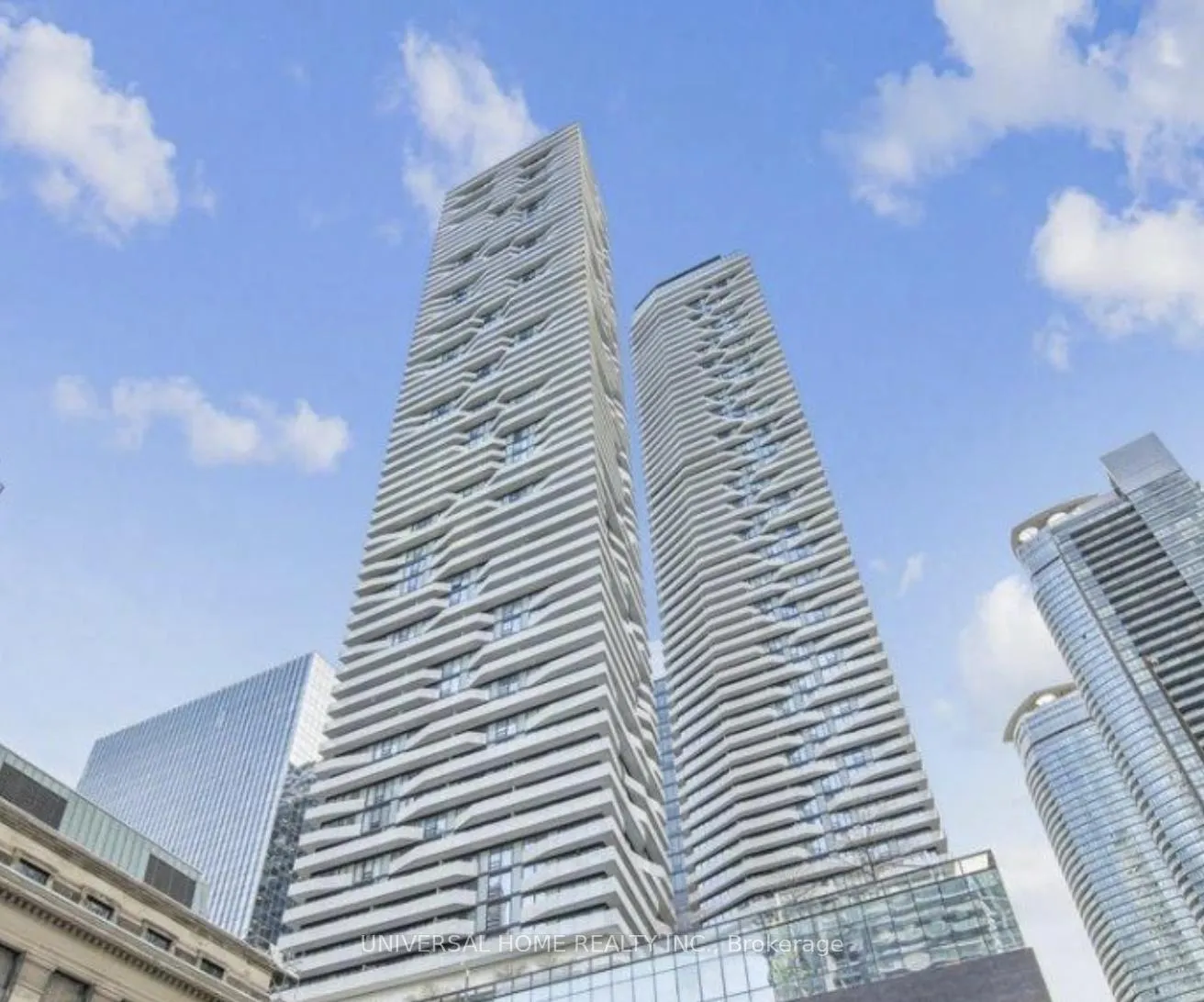 Photo 1 of Unit 5803, 88 Harbour Street, Toronto, Waterfront Communities — HOMEH