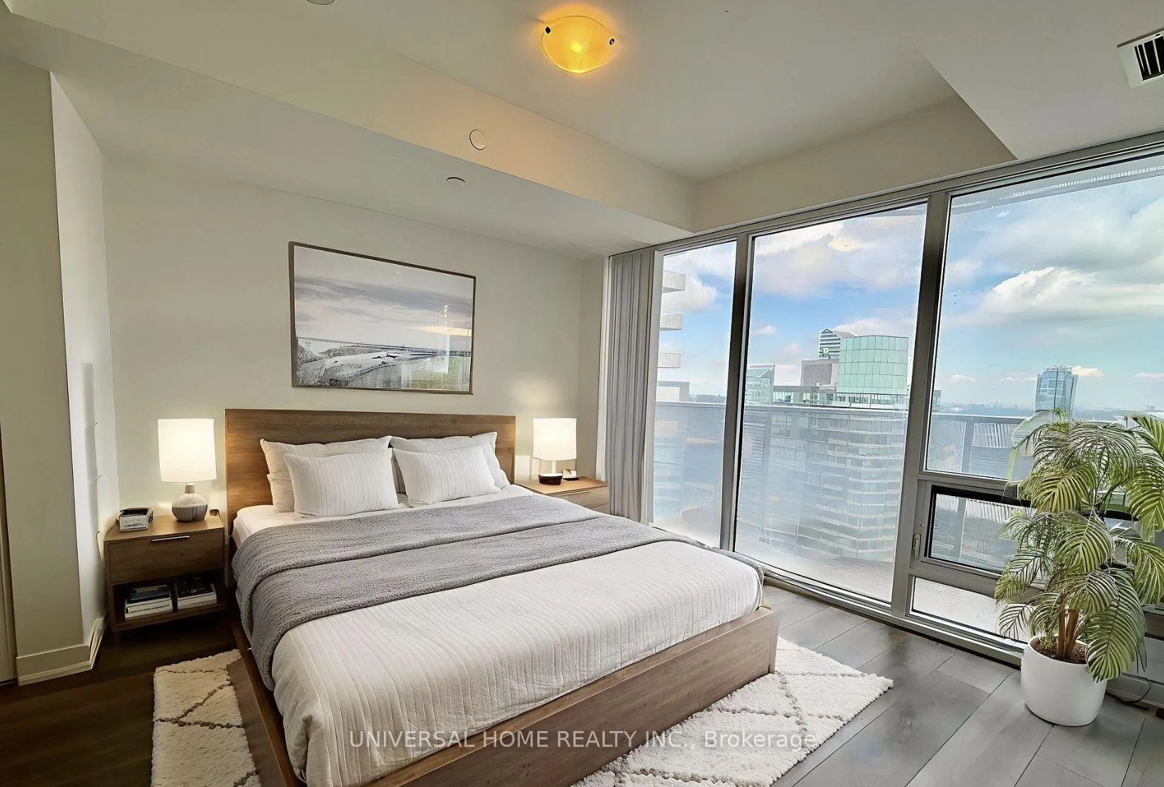 Photo 3 of Unit 5803, 88 Harbour Street, Toronto, Waterfront Communities — HOMEH