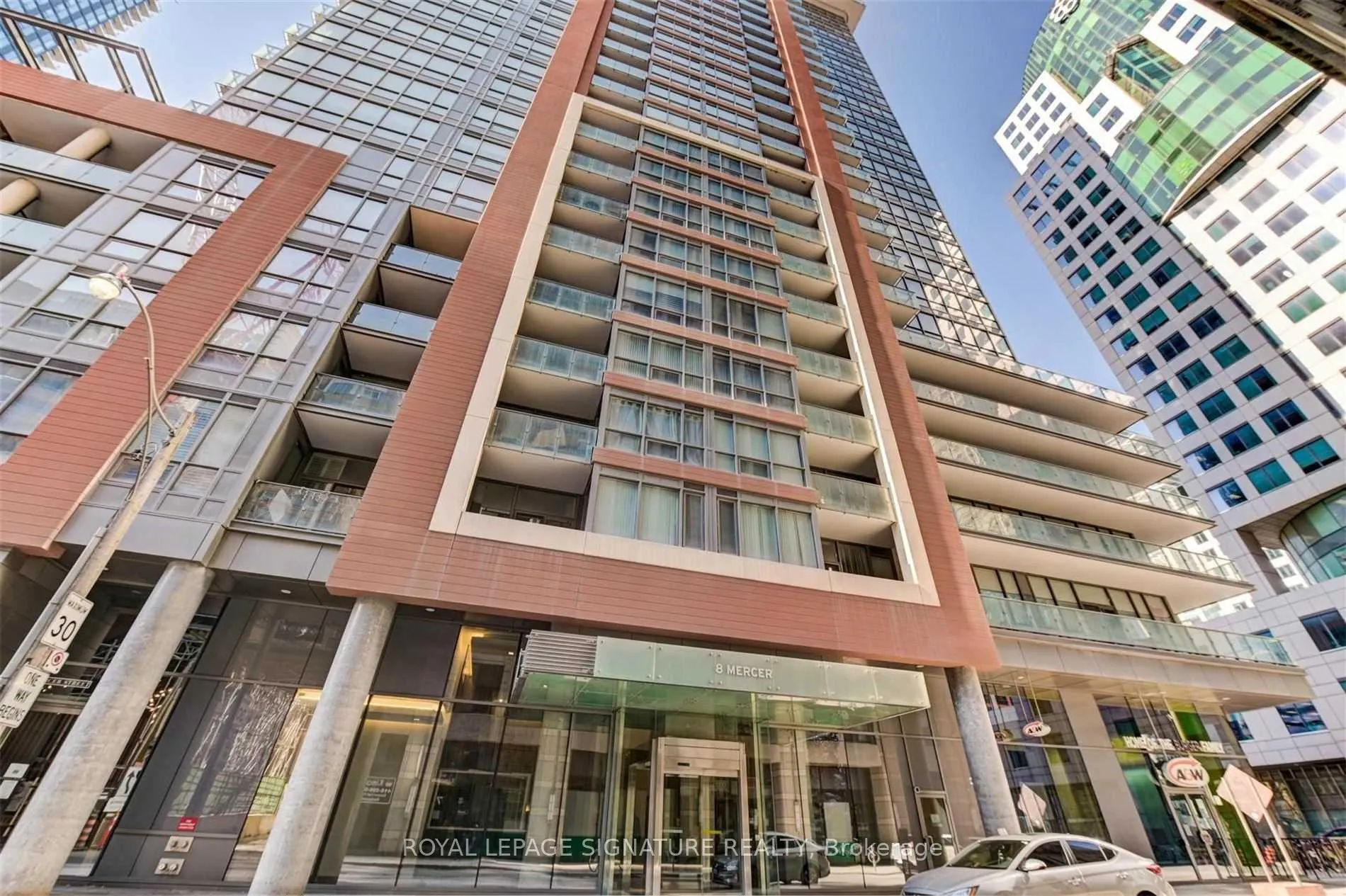 Front of Unit 1711, 8 Mercer Street