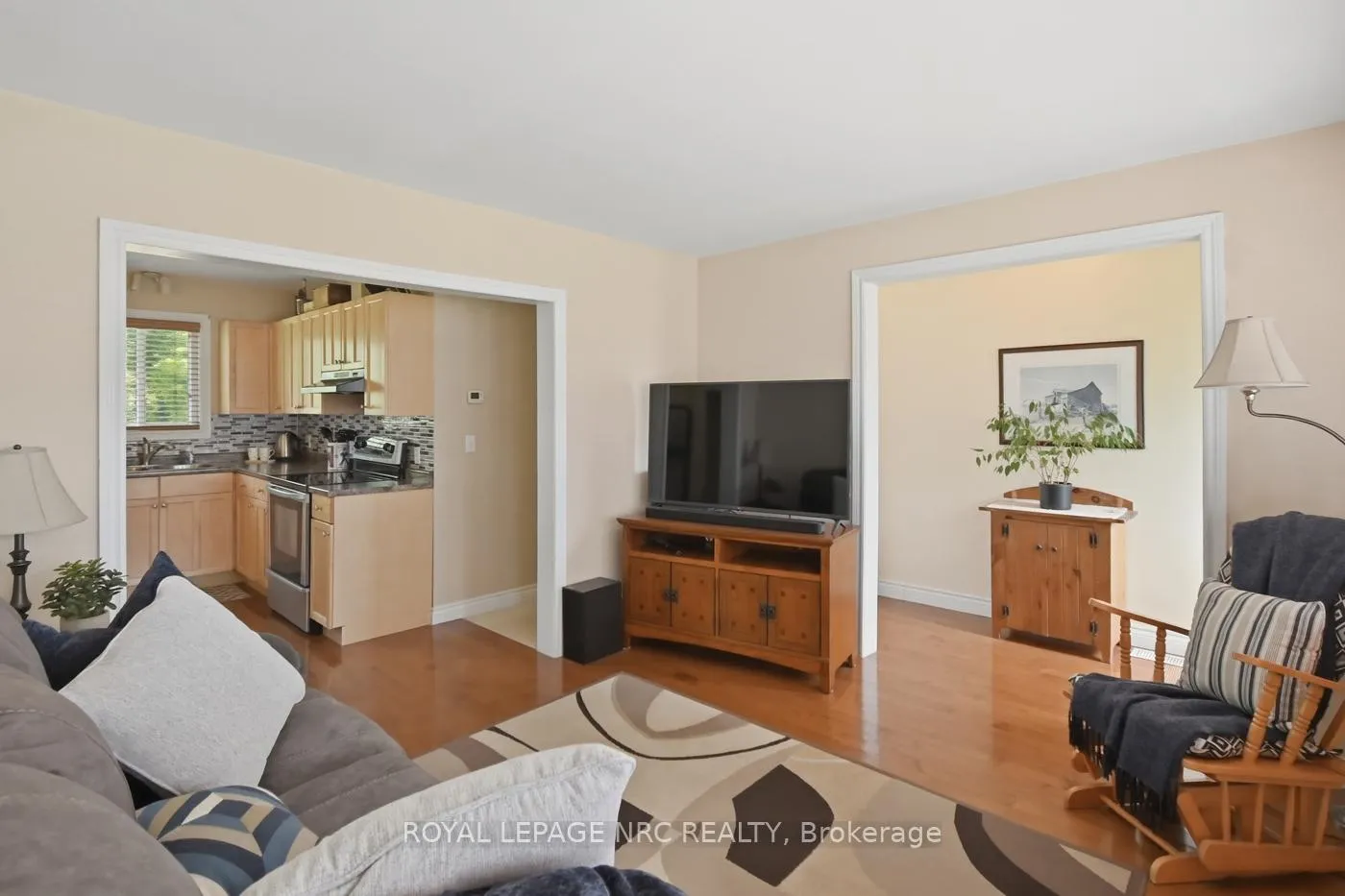 Photo 11 of 236 Deere Street, Welland, Lincoln/Crowland — HOMEH