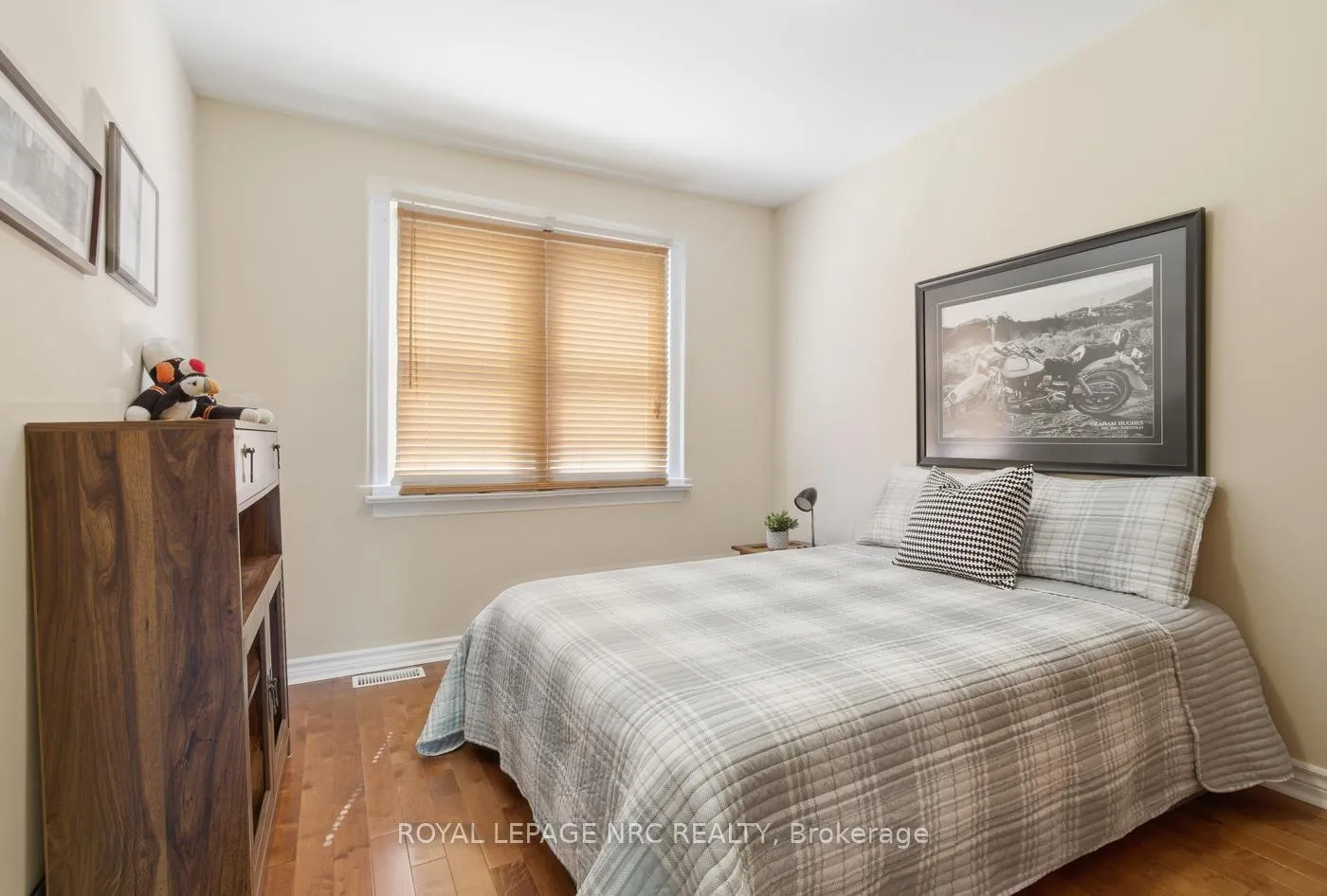 Photo 14 of 236 Deere Street, Welland, Lincoln/Crowland — HOMEH