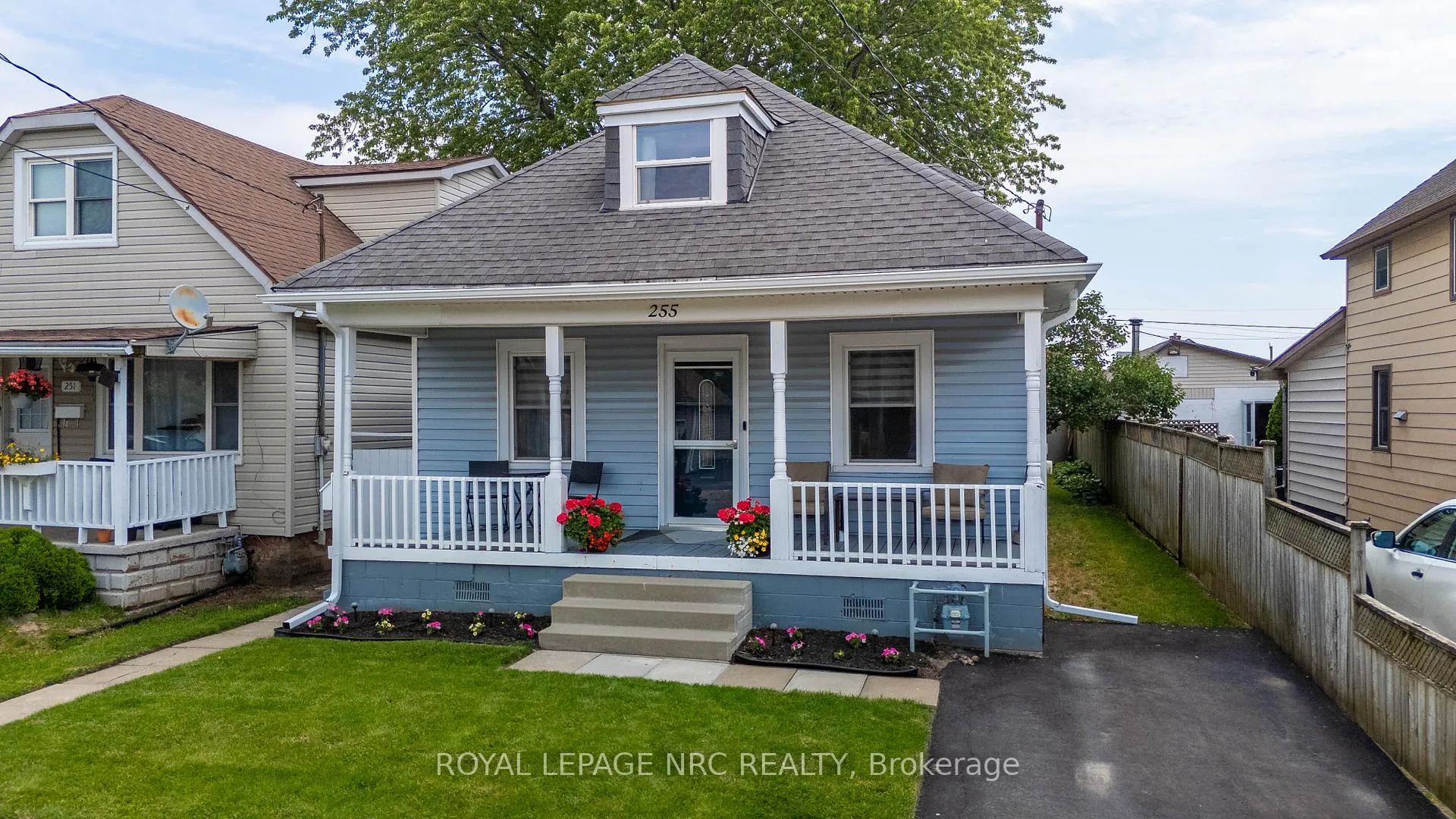Photo 3 of 255 Deere Street, Welland, Lincoln/Crowland — HOMEH