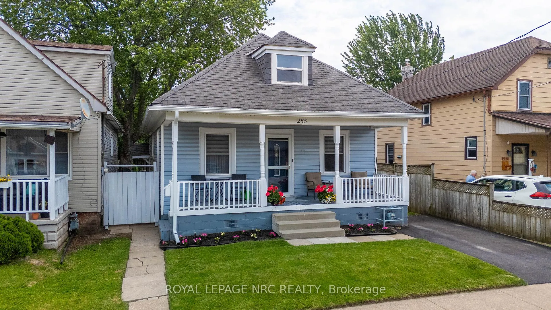 Photo 4 of 255 Deere Street, Welland, Lincoln/Crowland — HOMEH