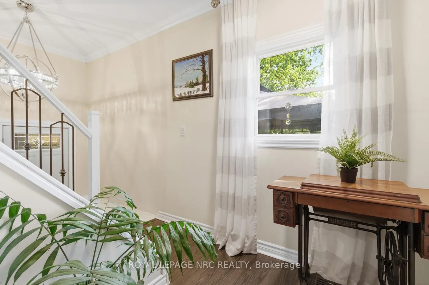 Photo 21 of 255 Deere Street, Welland, Lincoln/Crowland — HOMEH