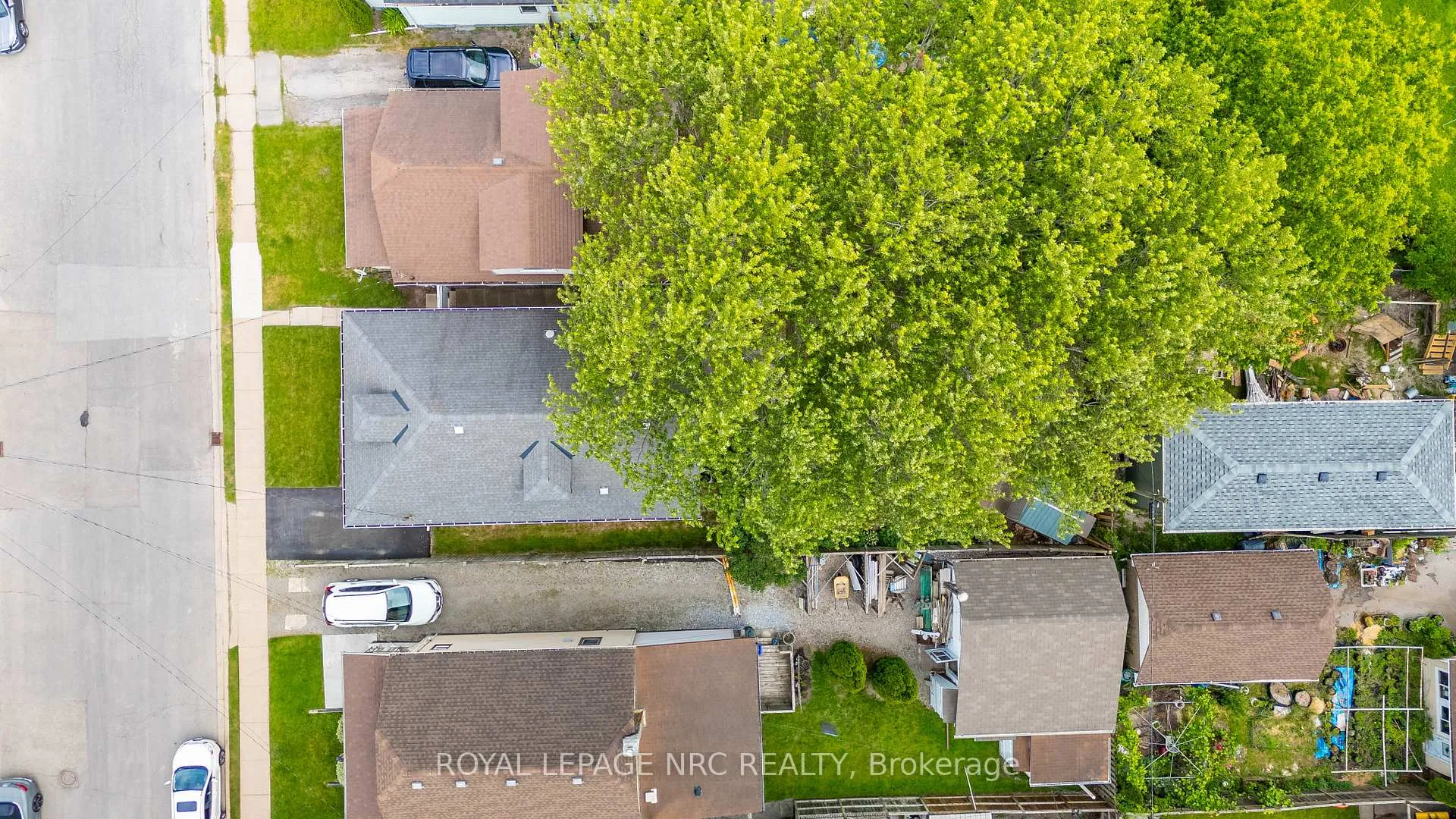 Photo 38 of 255 Deere Street, Welland, Lincoln/Crowland — HOMEH