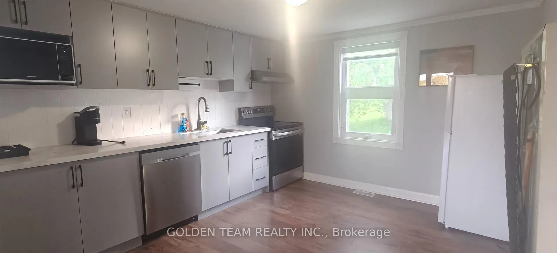 Photo 5 of 506 The Queensway S, Georgina, Keswick South — HOMEH