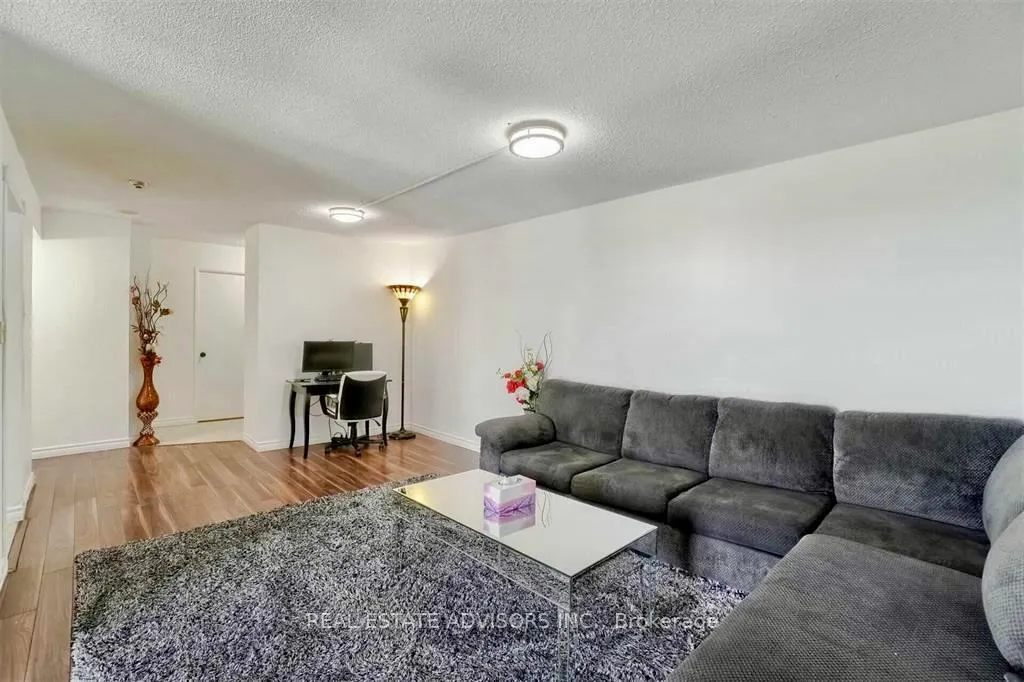 Photo 2 of Unit 1203, 41 Markbrook Lane, Etobicoke, Mount Olive-Silverstone-Jamestown — HOMEH