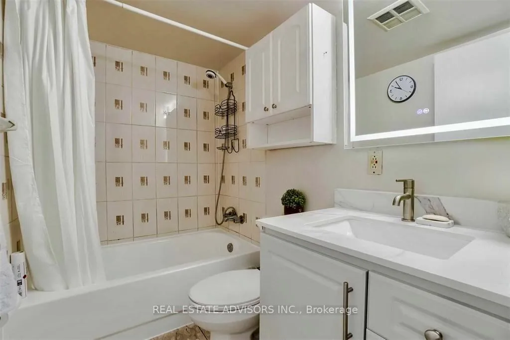Photo 10 of Unit 1203, 41 Markbrook Lane, Etobicoke, Mount Olive-Silverstone-Jamestown — HOMEH
