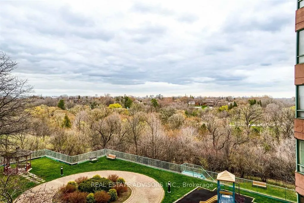 Photo 15 of Unit 1203, 41 Markbrook Lane, Etobicoke, Mount Olive-Silverstone-Jamestown — HOMEH