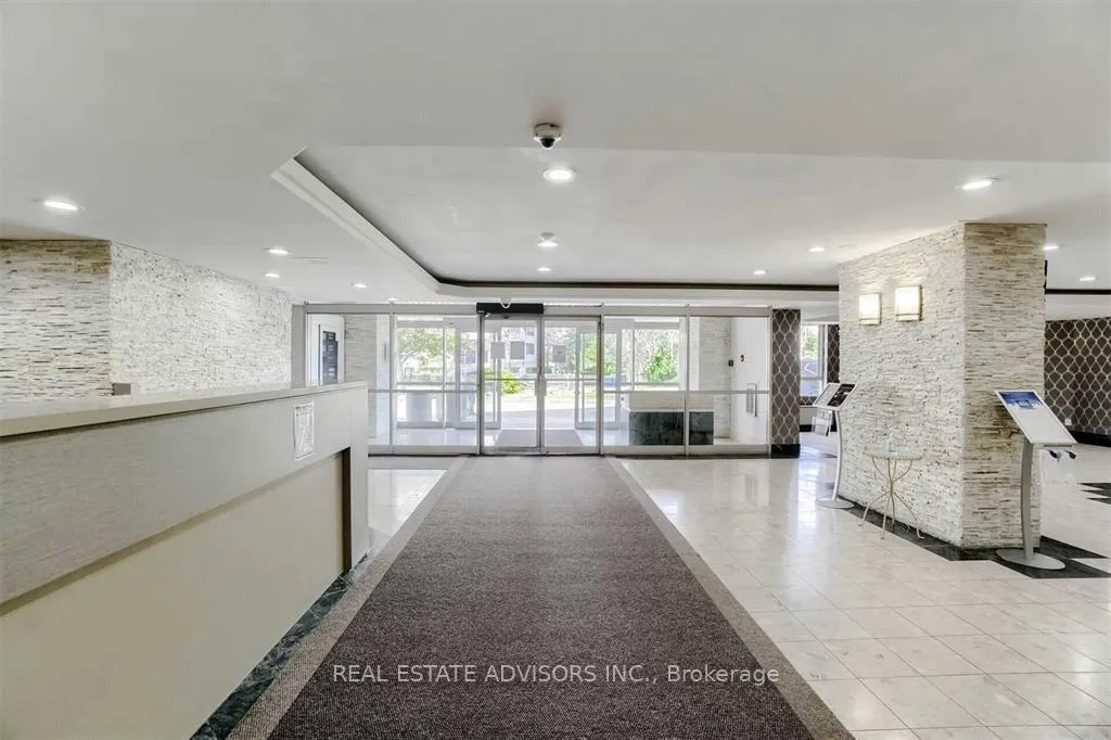 Photo 18 of Unit 1203, 41 Markbrook Lane, Etobicoke, Mount Olive-Silverstone-Jamestown — HOMEH