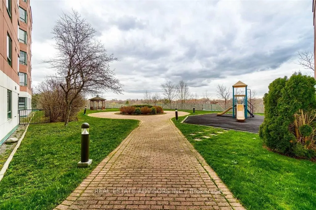 Photo 26 of Unit 1203, 41 Markbrook Lane, Etobicoke, Mount Olive-Silverstone-Jamestown — HOMEH