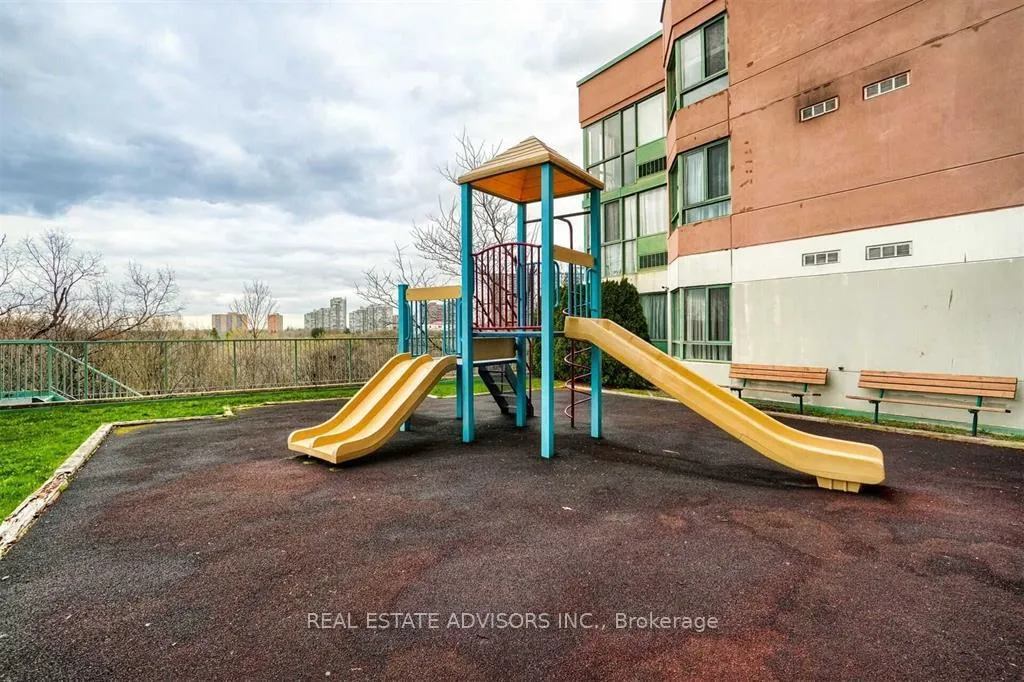 Photo 27 of Unit 1203, 41 Markbrook Lane, Etobicoke, Mount Olive-Silverstone-Jamestown — HOMEH