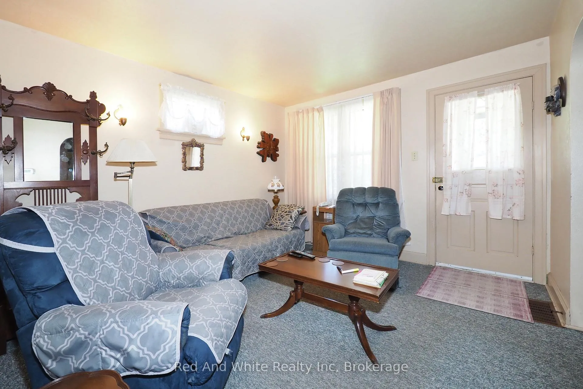 Photo 8 of 15 Horning Drive, Kitchener — HOMEH