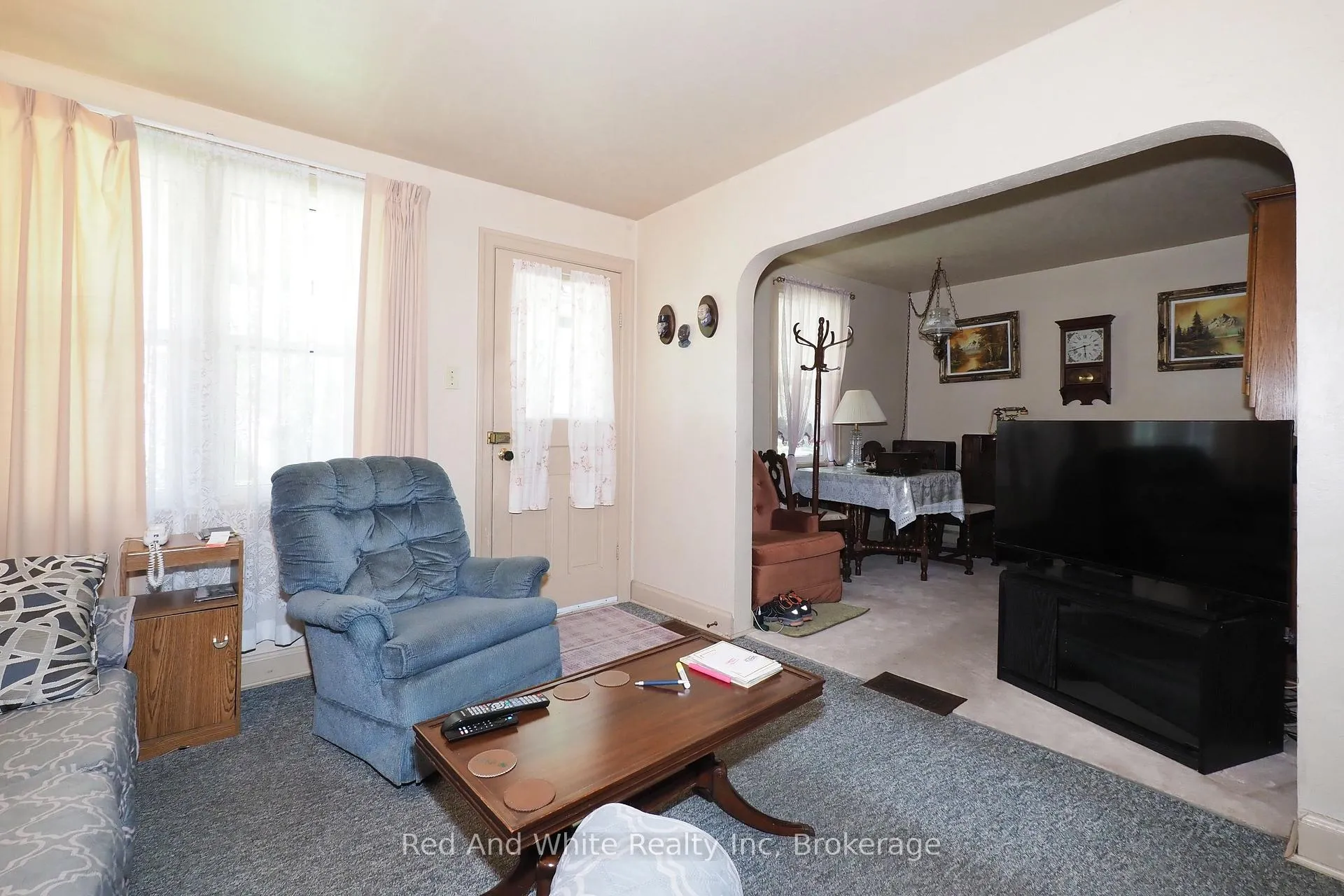 Photo 9 of 15 Horning Drive, Kitchener — HOMEH
