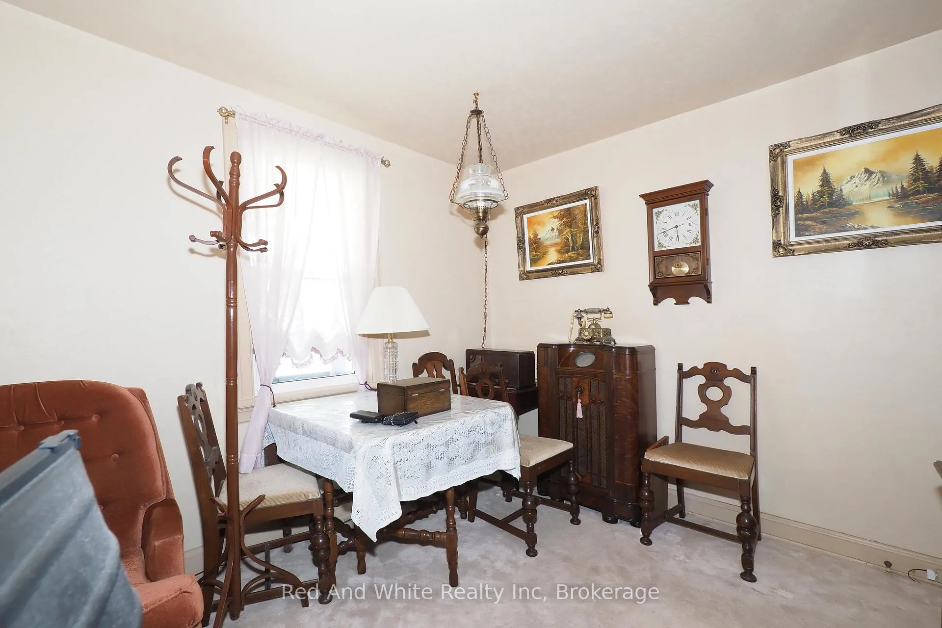 Photo 10 of 15 Horning Drive, Kitchener — HOMEH