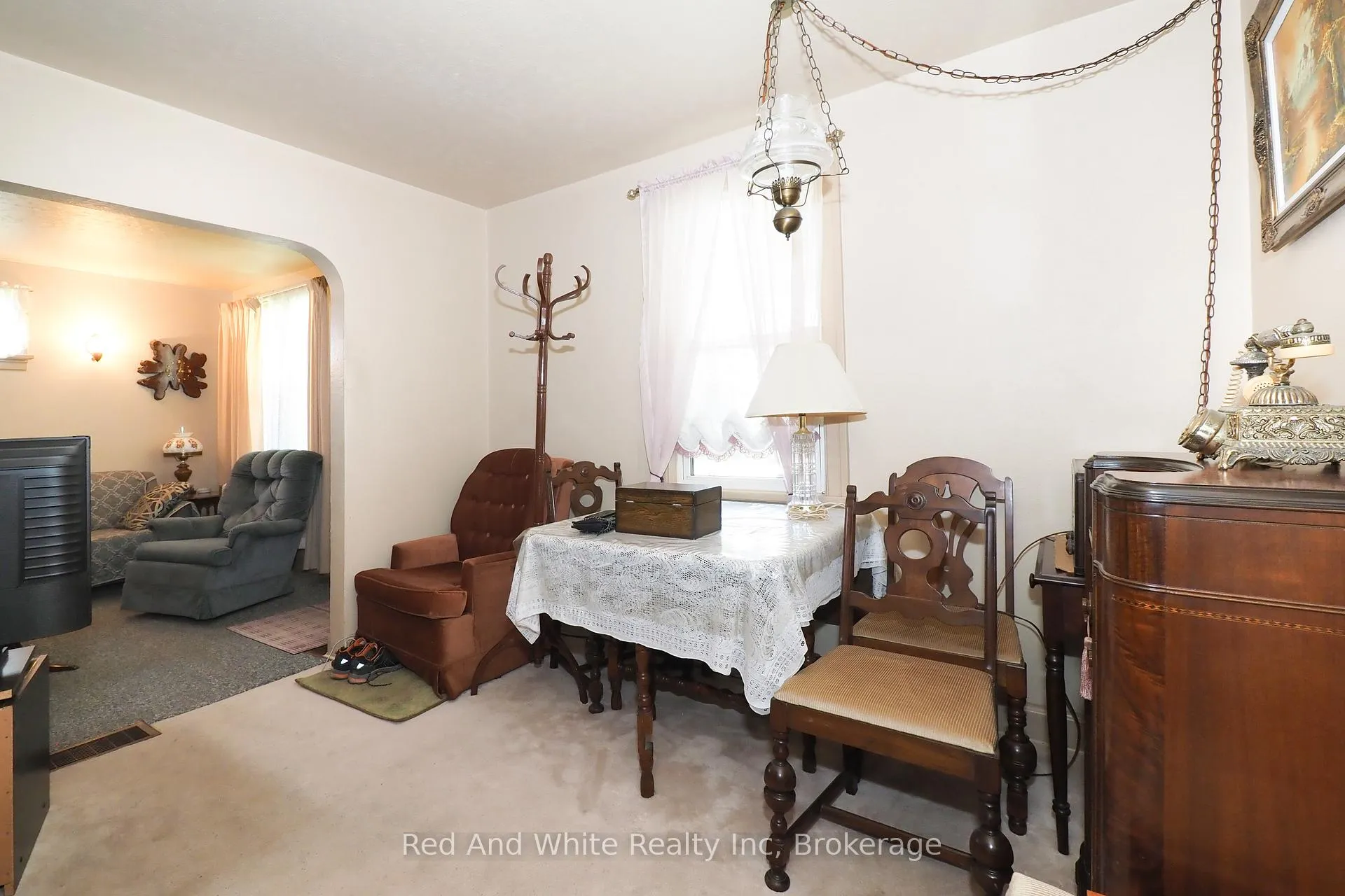 Photo 11 of 15 Horning Drive, Kitchener — HOMEH