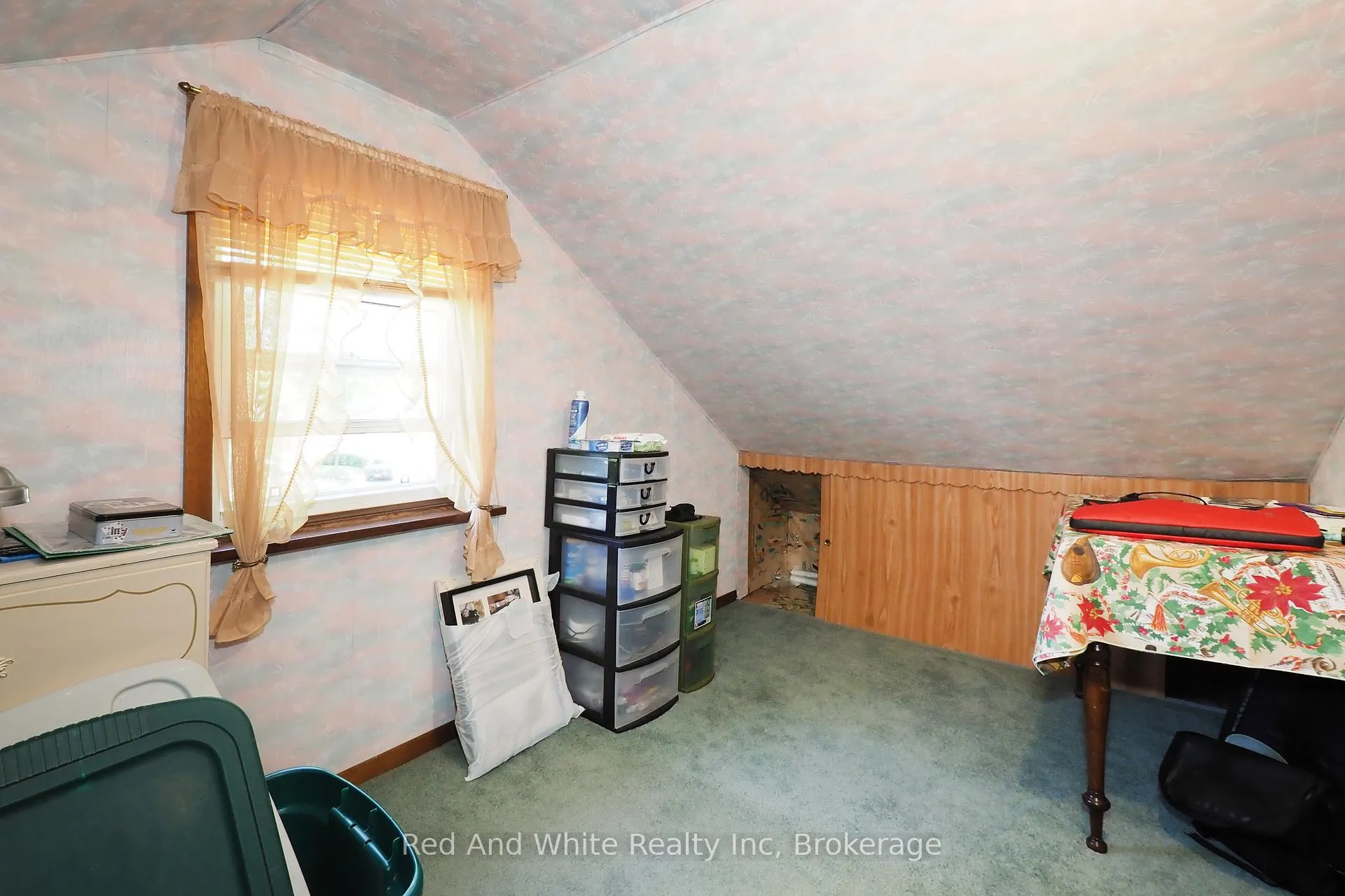 Photo 21 of 15 Horning Drive, Kitchener — HOMEH