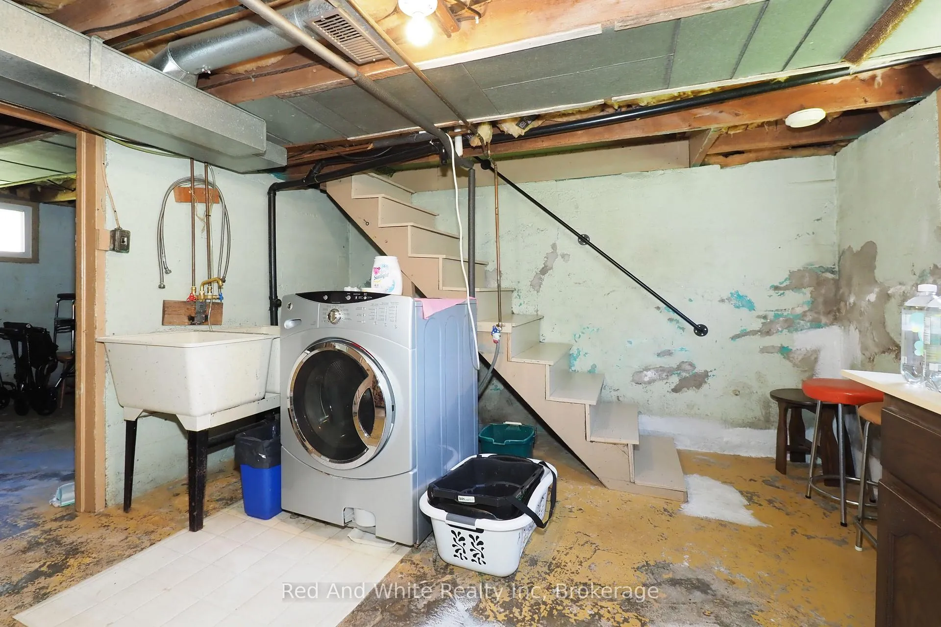 Photo 23 of 15 Horning Drive, Kitchener — HOMEH