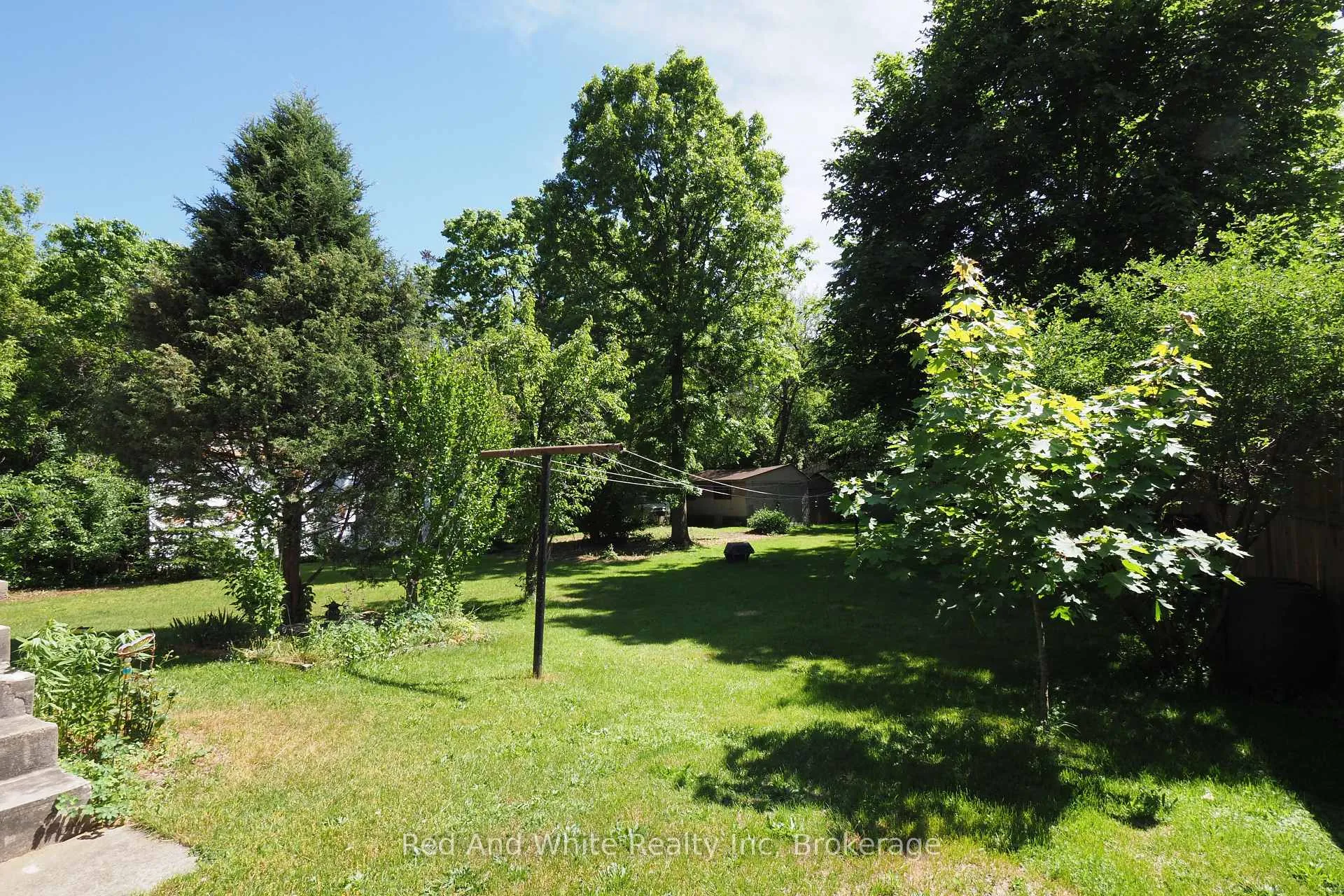 Photo 34 of 15 Horning Drive, Kitchener — HOMEH