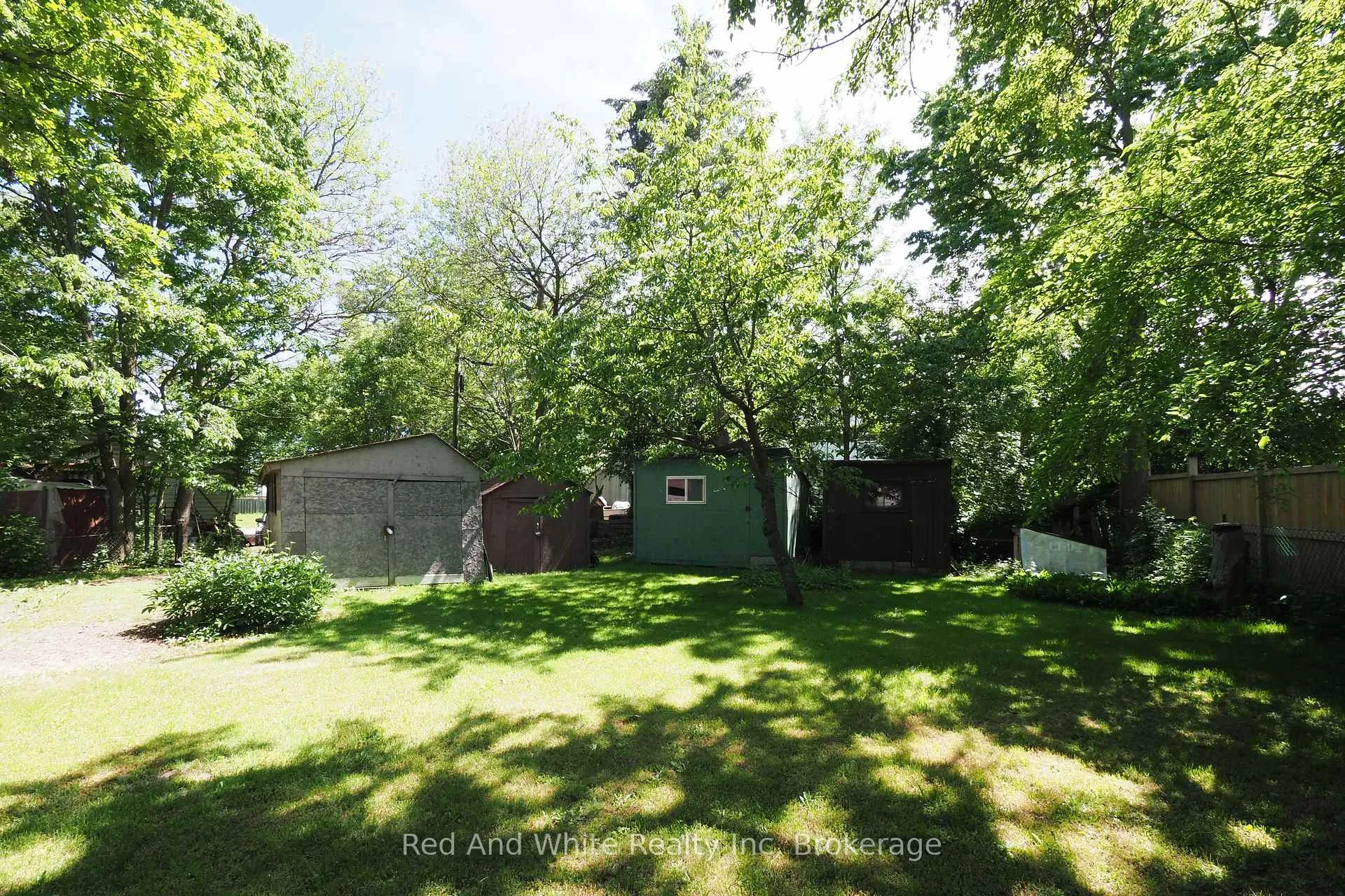 Photo 36 of 15 Horning Drive, Kitchener — HOMEH
