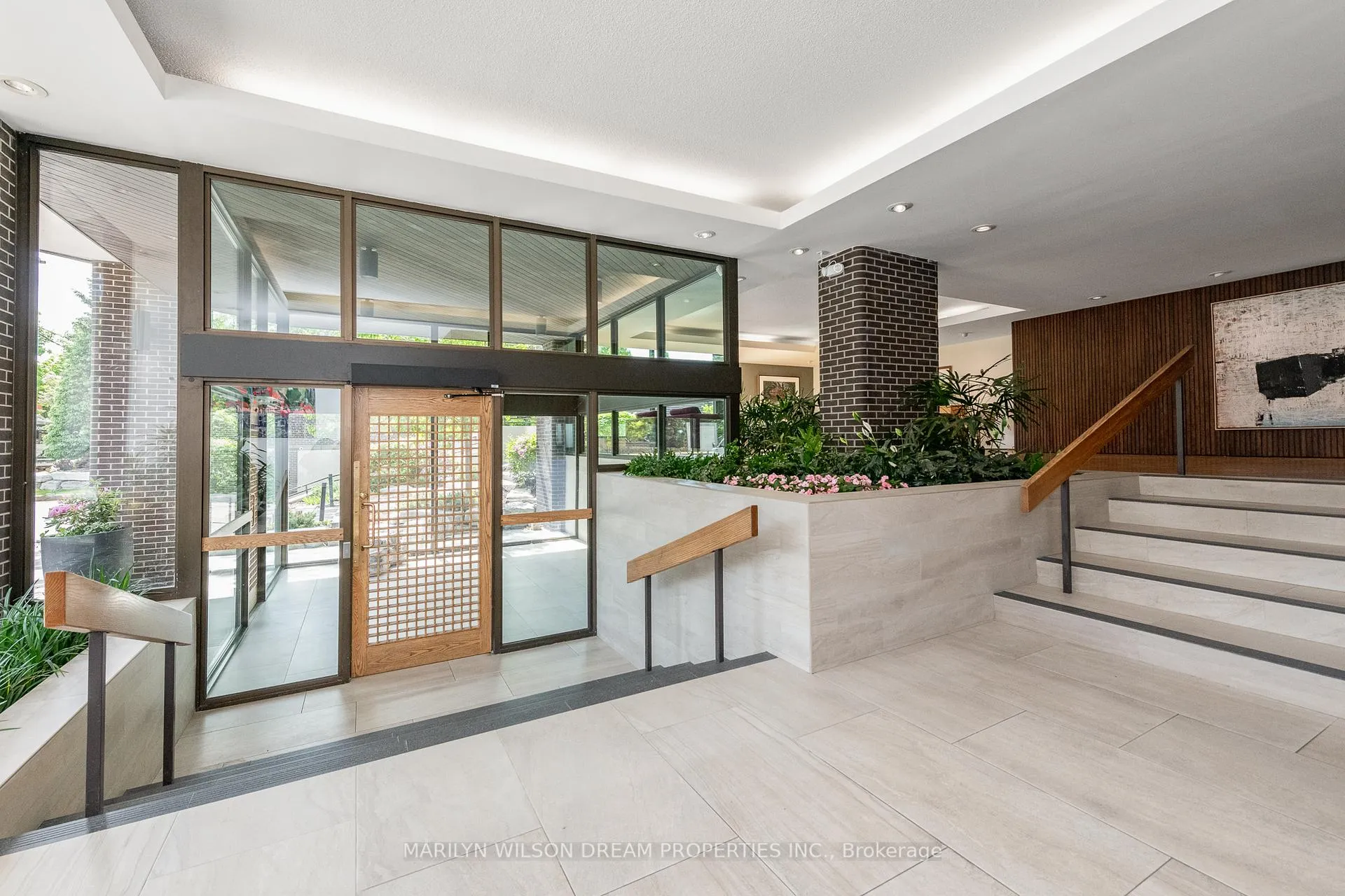 Photo 3 of Unit 3C, 300 Queen Elizabeth Drive, Ottawa, Glebe — HOMEH