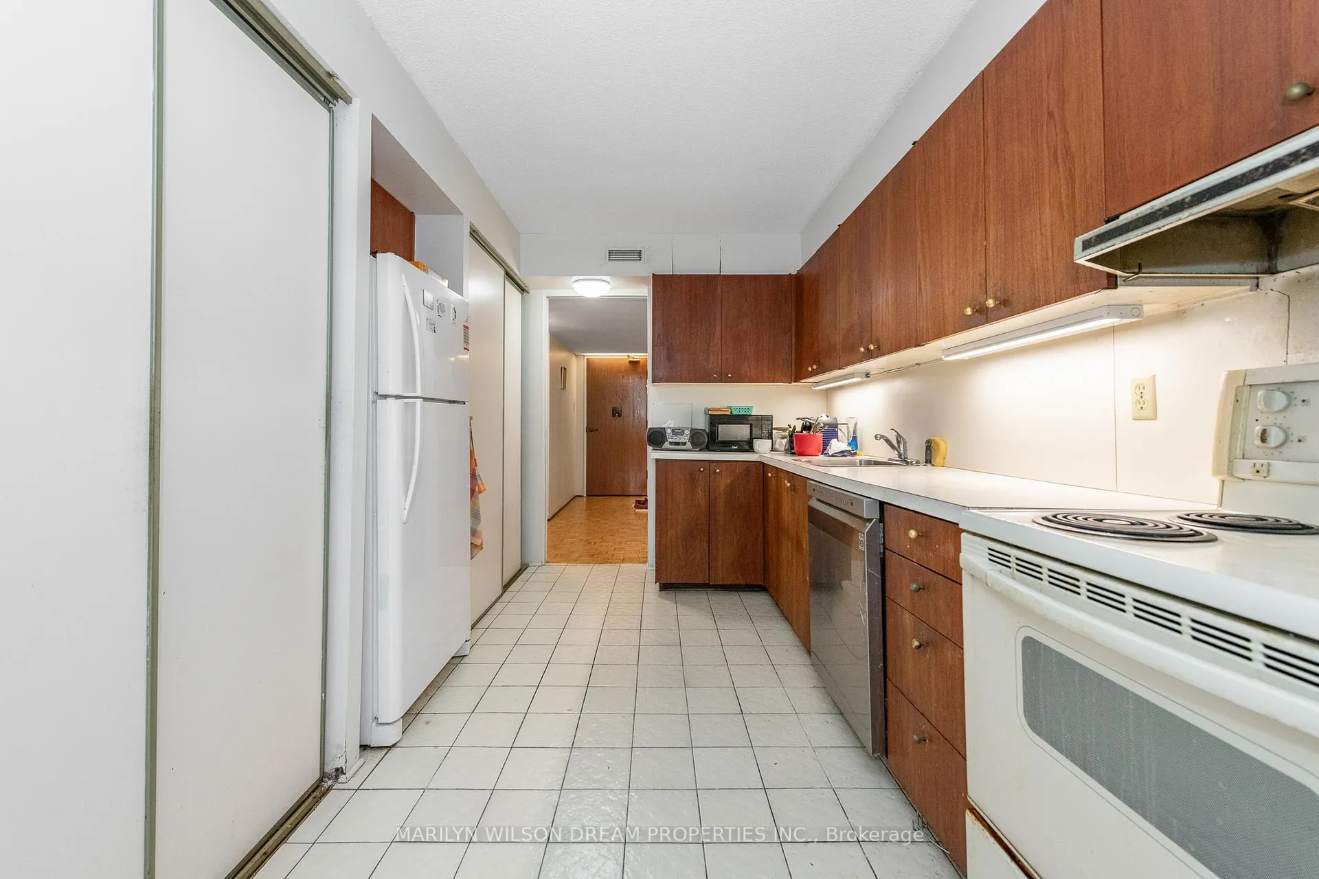 Photo 8 of Unit 3C, 300 Queen Elizabeth Drive, Ottawa, Glebe — HOMEH