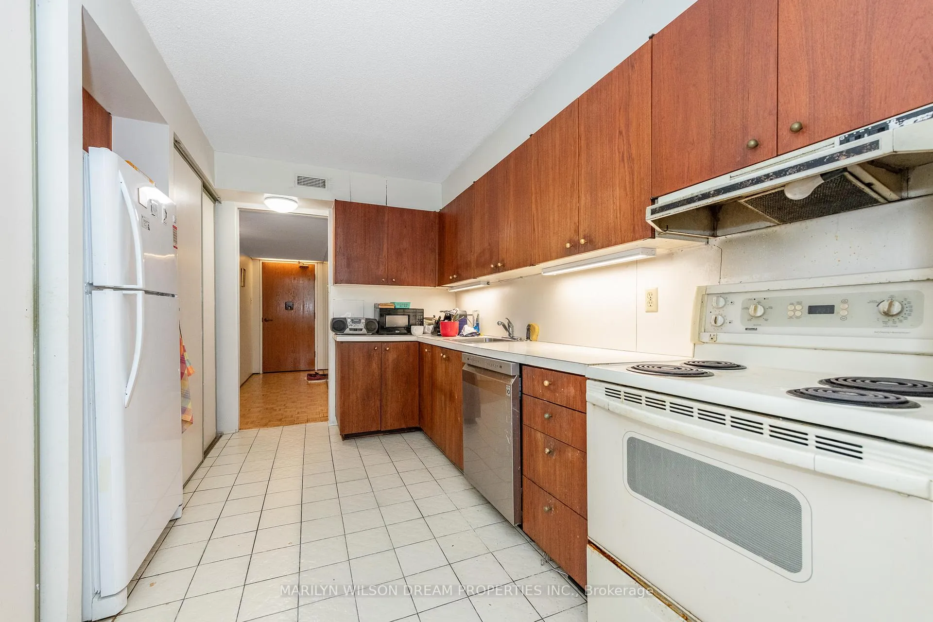 Photo 9 of Unit 3C, 300 Queen Elizabeth Drive, Ottawa, Glebe — HOMEH