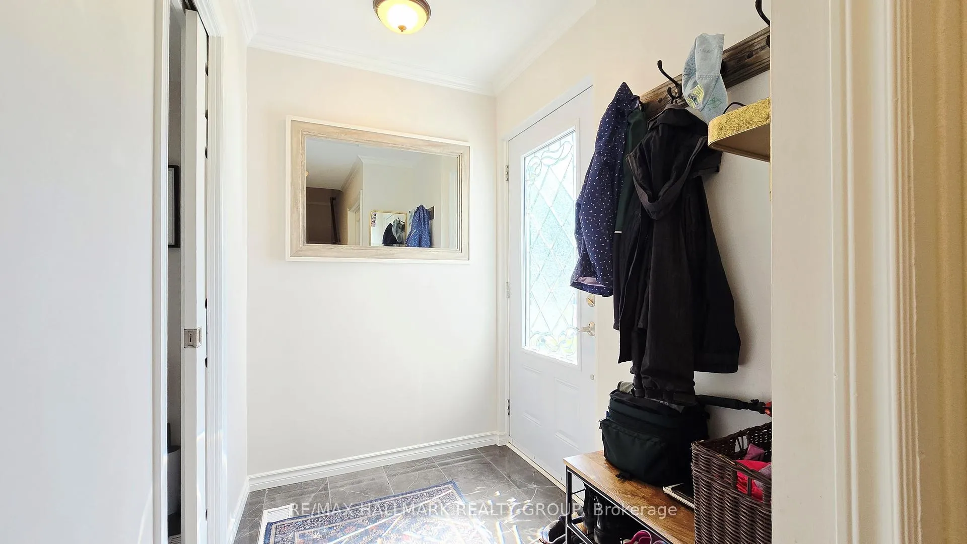 Photo 12 of 35 Seabrooke Drive, Ottawa, Kanata - Glencairn/Hazeldean — HOMEH