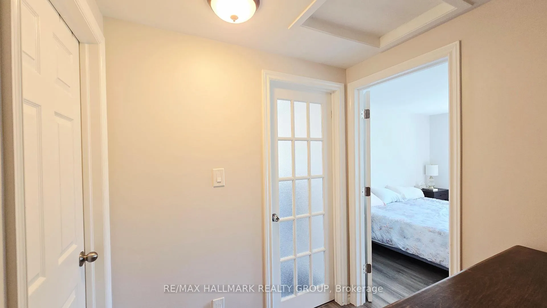 Photo 17 of 35 Seabrooke Drive, Ottawa, Kanata - Glencairn/Hazeldean — HOMEH