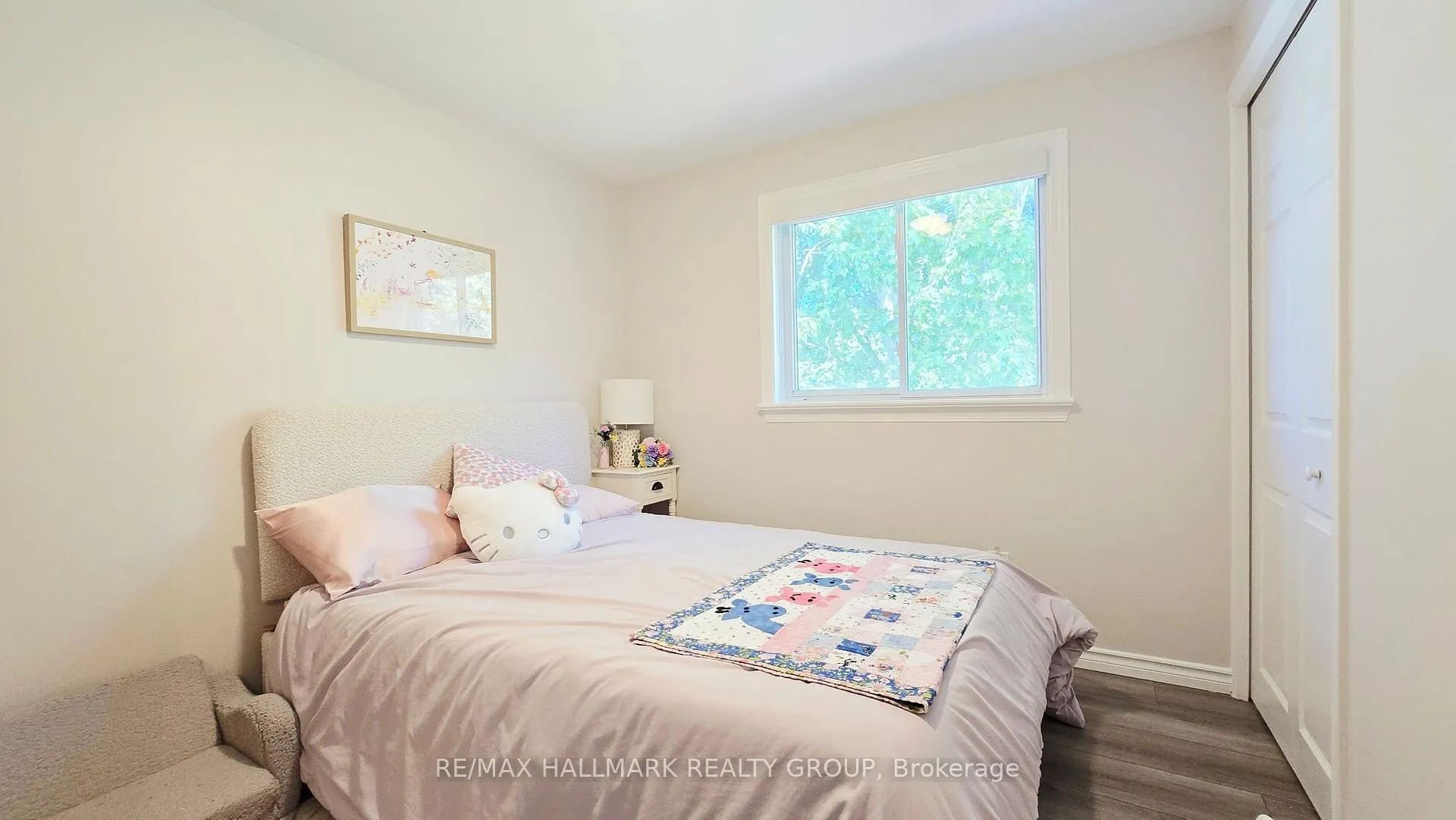 Photo 22 of 35 Seabrooke Drive, Ottawa, Kanata - Glencairn/Hazeldean — HOMEH