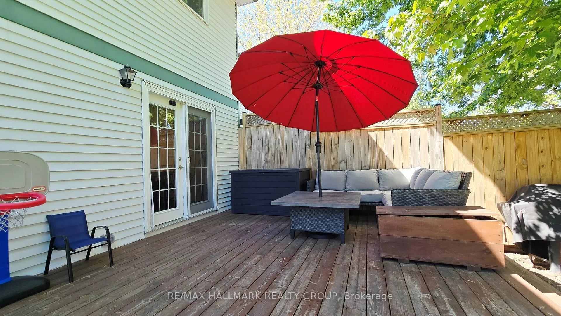 Photo 31 of 35 Seabrooke Drive, Ottawa, Kanata - Glencairn/Hazeldean — HOMEH