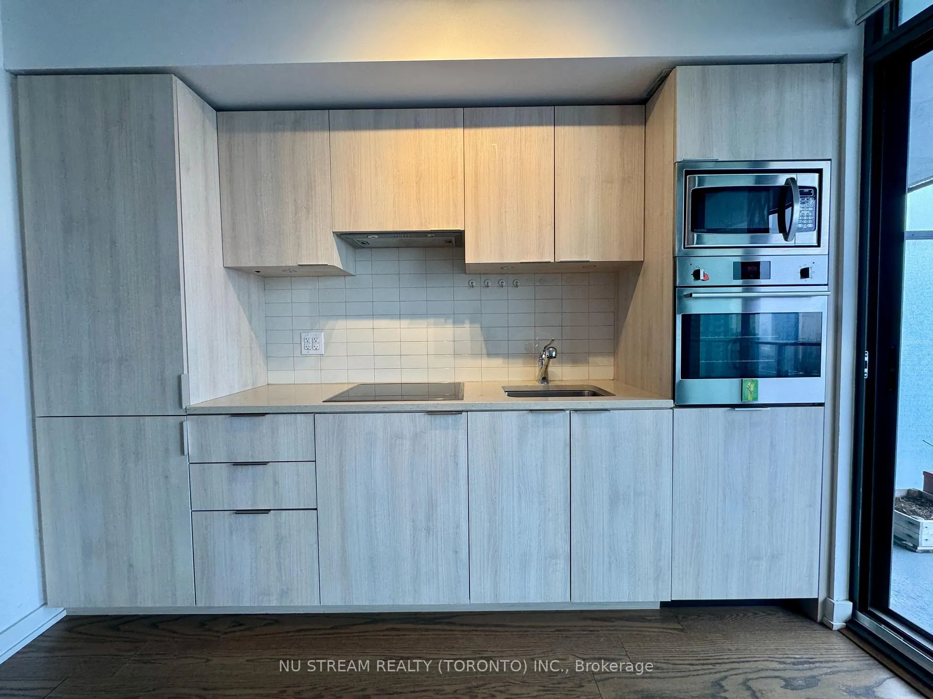 Photo 8 of Unit 3113, 11 Wellesley Street W, Toronto, Bay Street Corridor — HOMEH