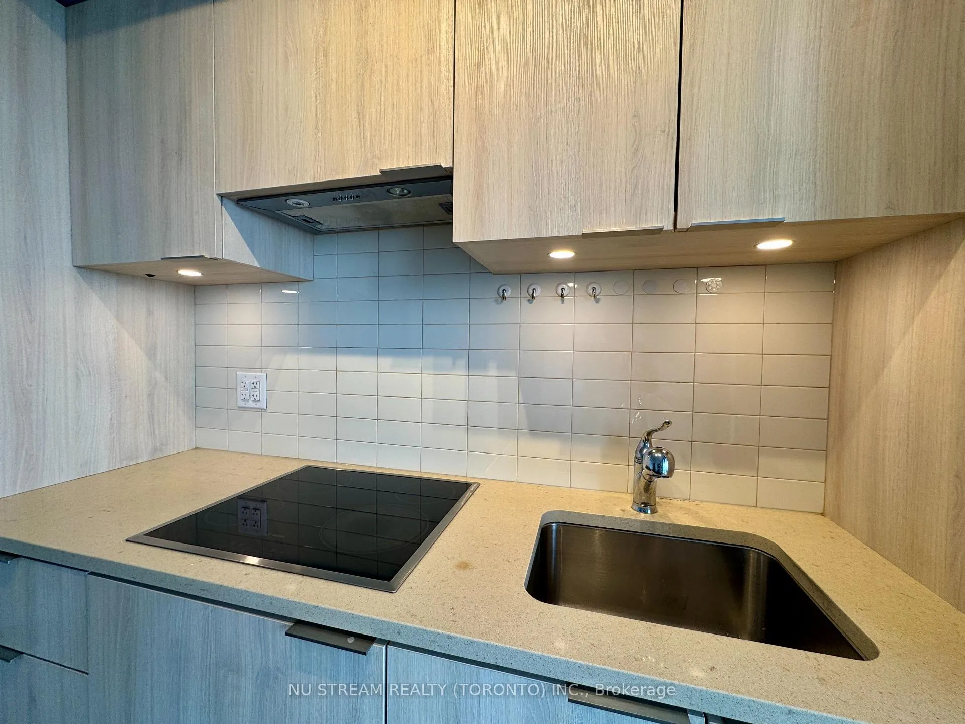 Photo 17 of Unit 3113, 11 Wellesley Street W, Toronto, Bay Street Corridor — HOMEH