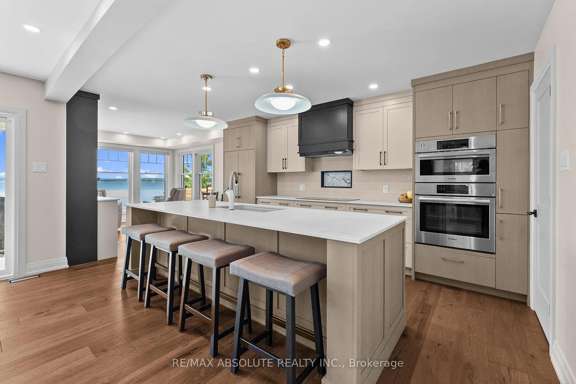 Photo 12 of 664 Caruso Circle, McNab/Braeside, Mcnab/Braeside Twps — HOMEH