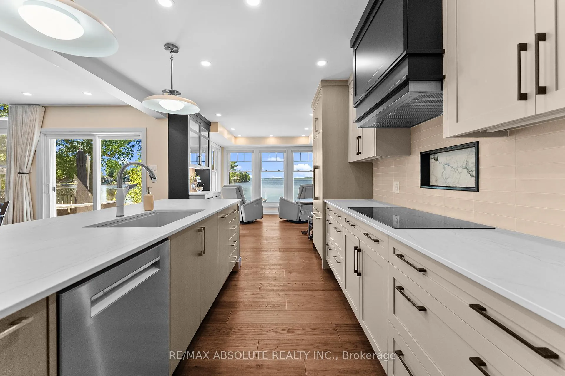Photo 14 of 664 Caruso Circle, McNab/Braeside, Mcnab/Braeside Twps — HOMEH