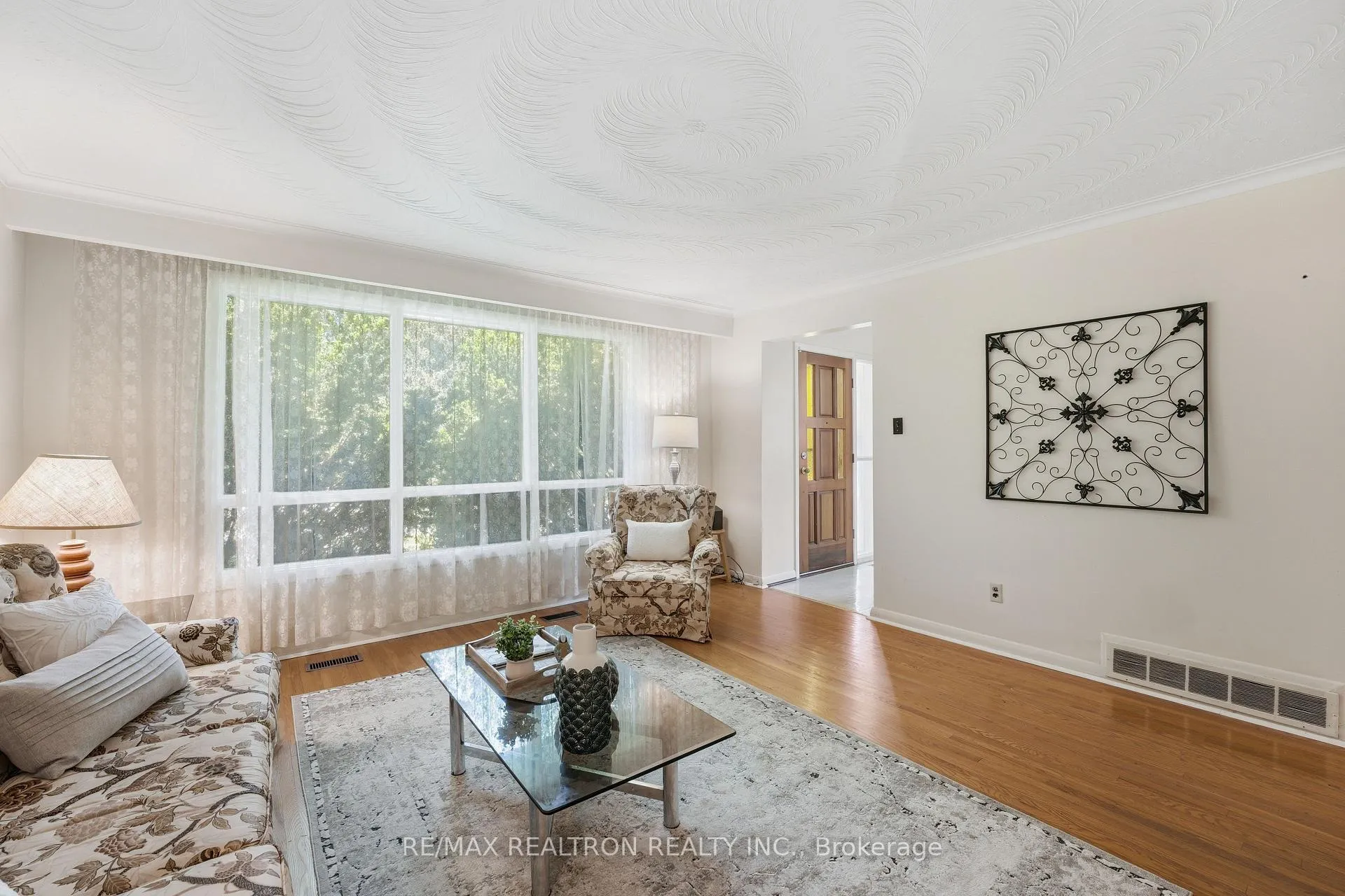 Photo 11 of 13 Kemano Road, Aurora, Aurora Heights — HOMEH