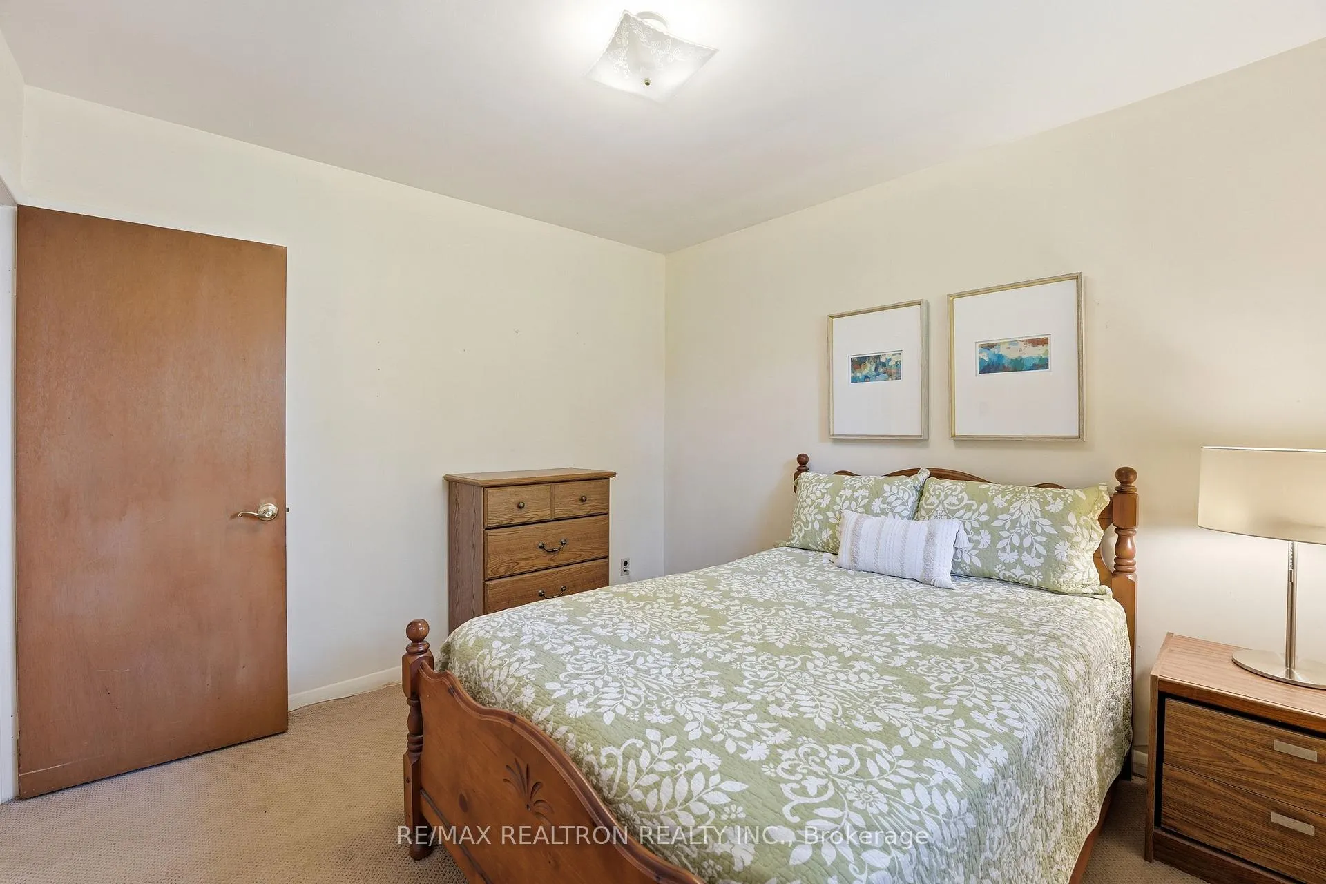 Photo 15 of 13 Kemano Road, Aurora, Aurora Heights — HOMEH