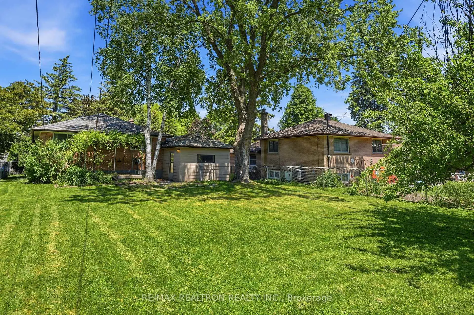Photo 28 of 13 Kemano Road, Aurora, Aurora Heights — HOMEH
