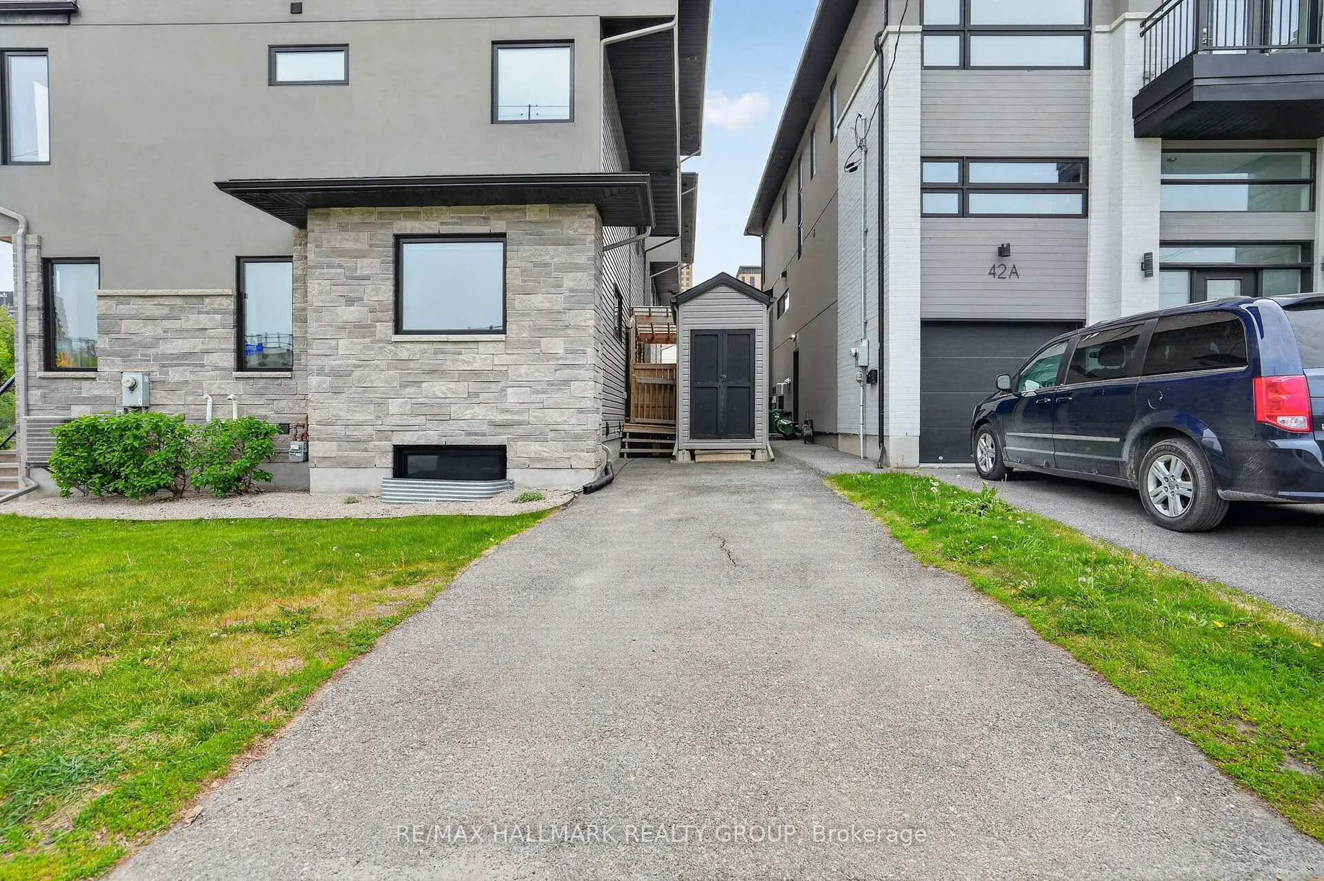 Photo 43 of 2D Railway Street, Ottawa, West Centre Town — HOMEH