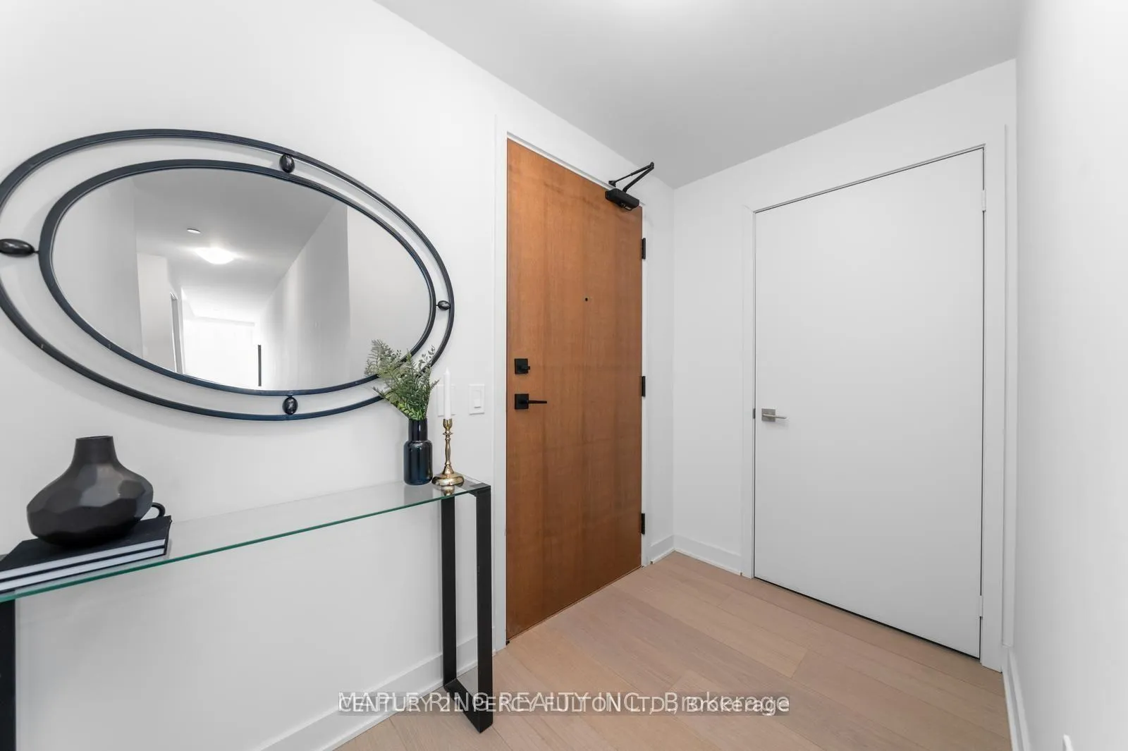 Photo 2 of Unit 1911, 2920 Highway 7 Road, Vaughan, Concord — HOMEH