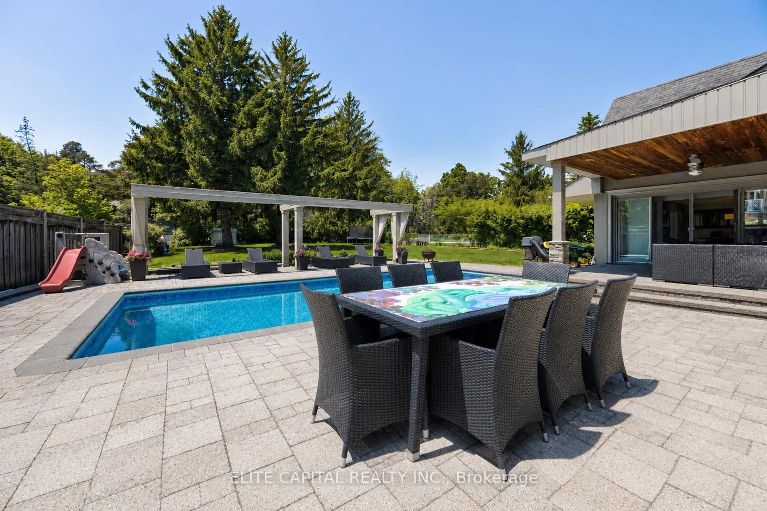 Photo 20 of 16 Thomas Reid Road, Markham, Victoria Square — HOMEH
