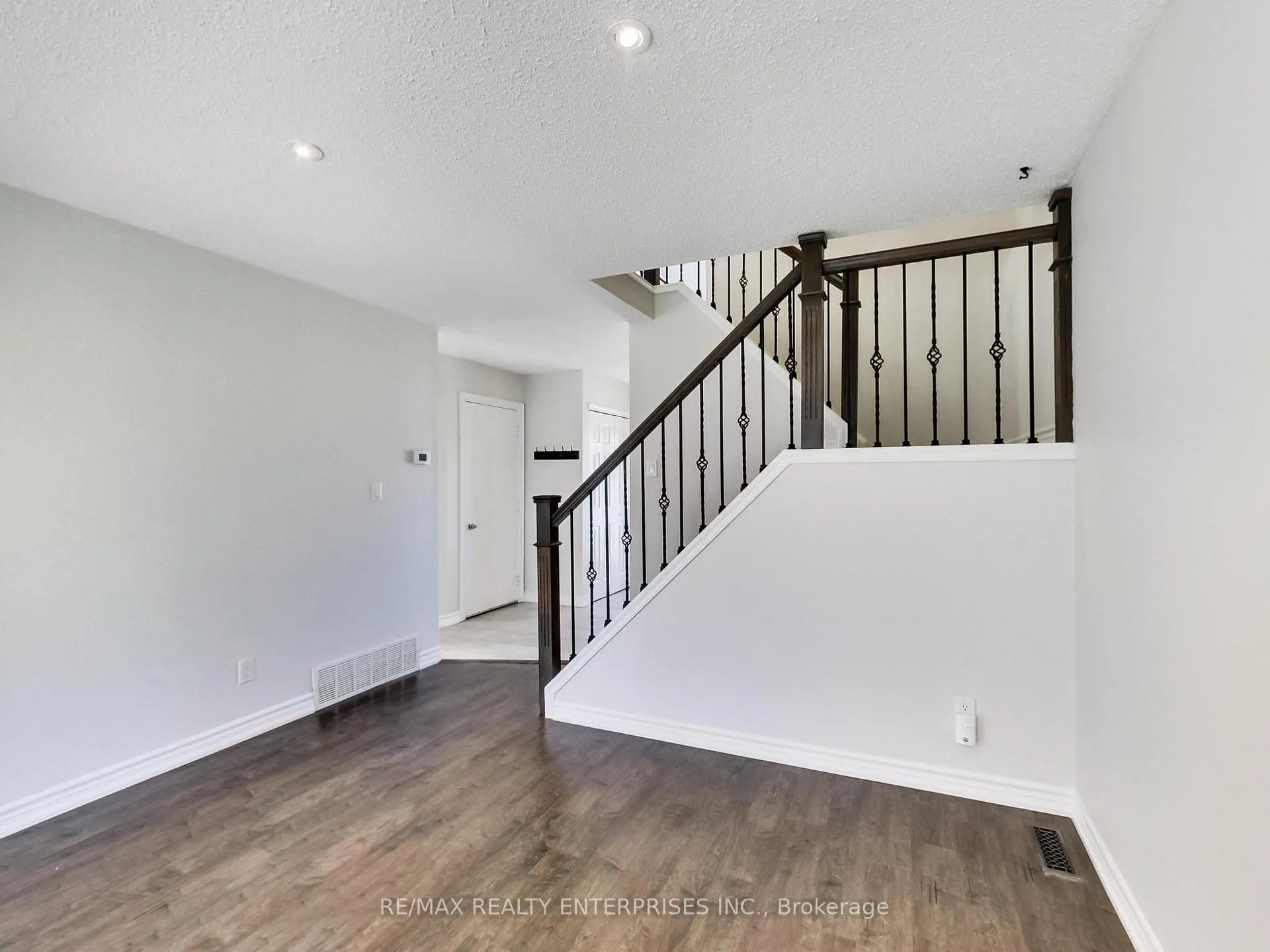 Photo 22 of 10 Titmouse Court, Hamilton, Bruleville — HOMEH