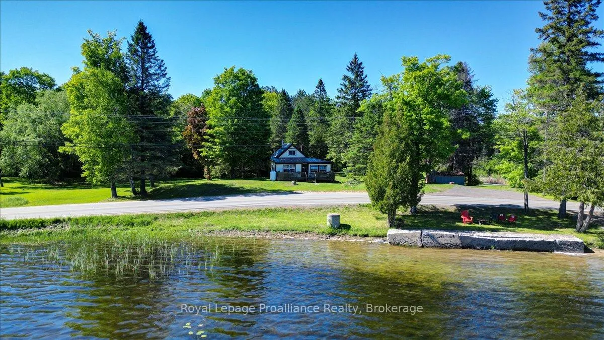 Photo of 348 Steenburg Lake Road N